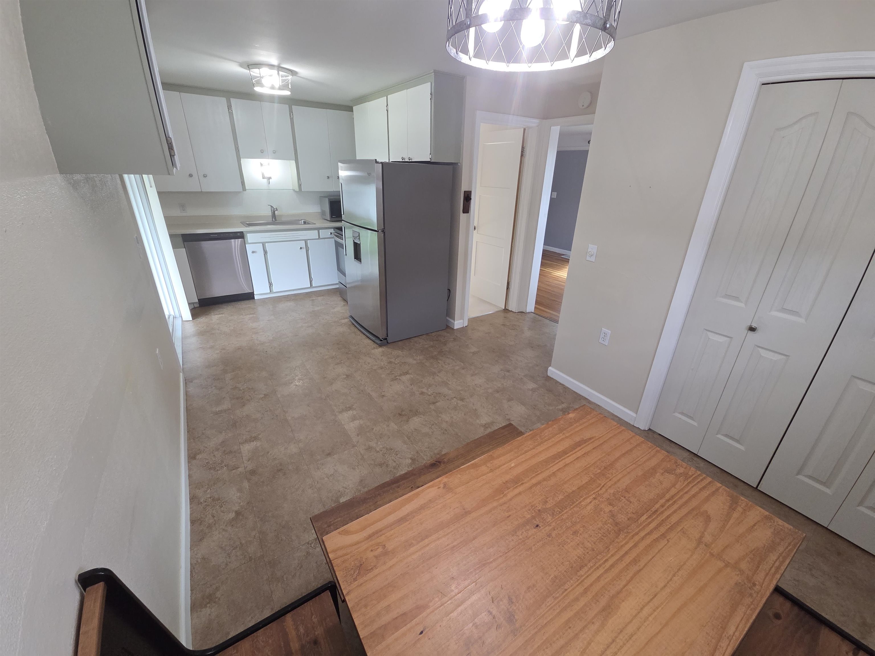 4804 N Elgin St - Photo 2