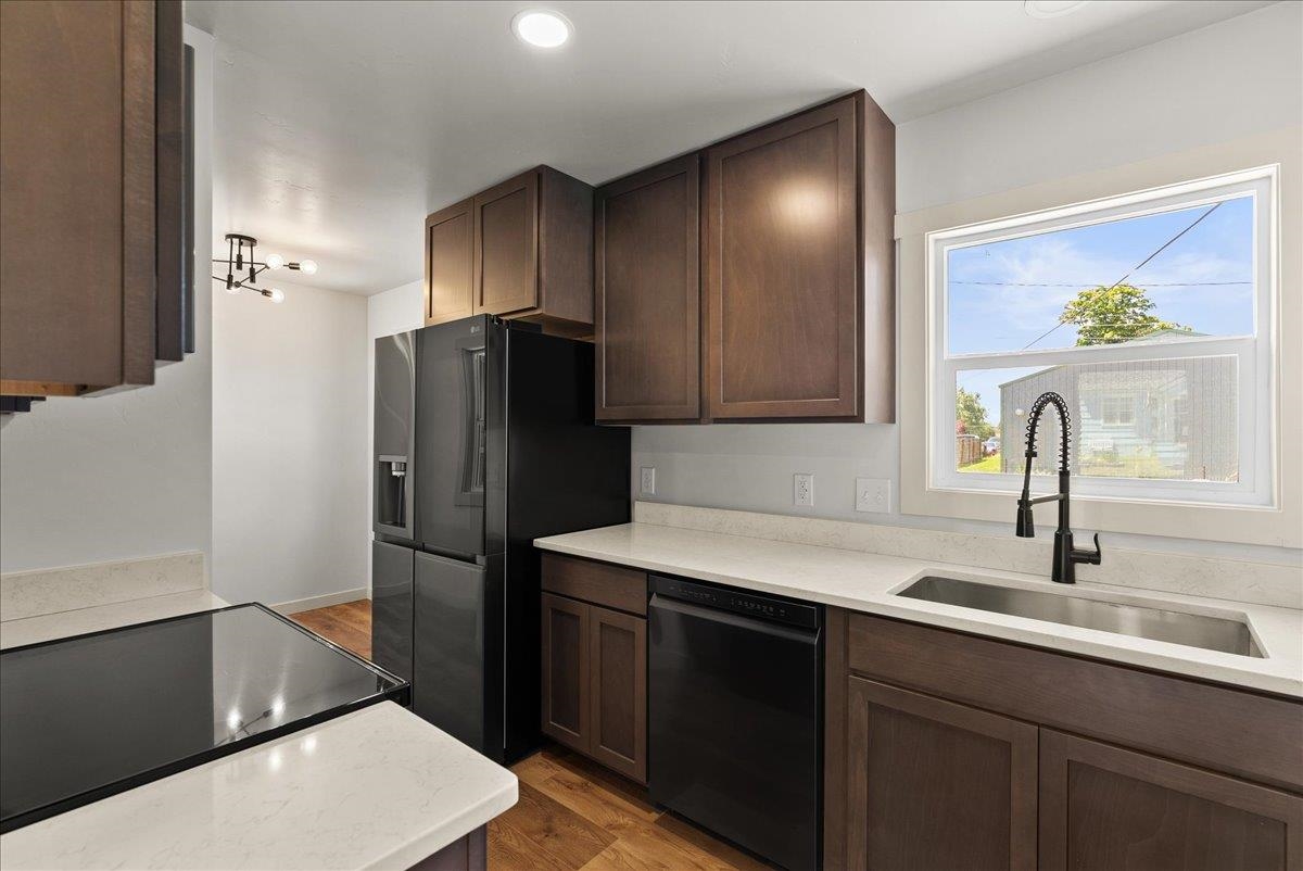 1403 N Farr Rd - Photo 9