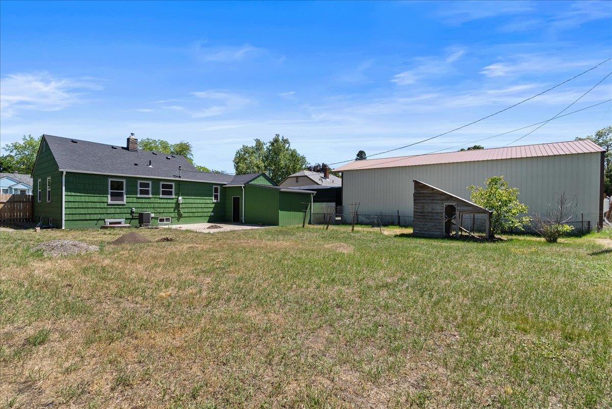 1403 N Farr Rd - Photo 38