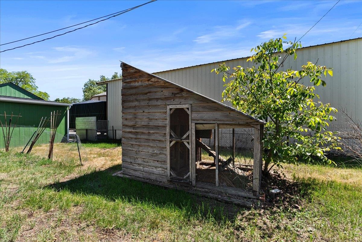 1403 N Farr Rd - Photo 39