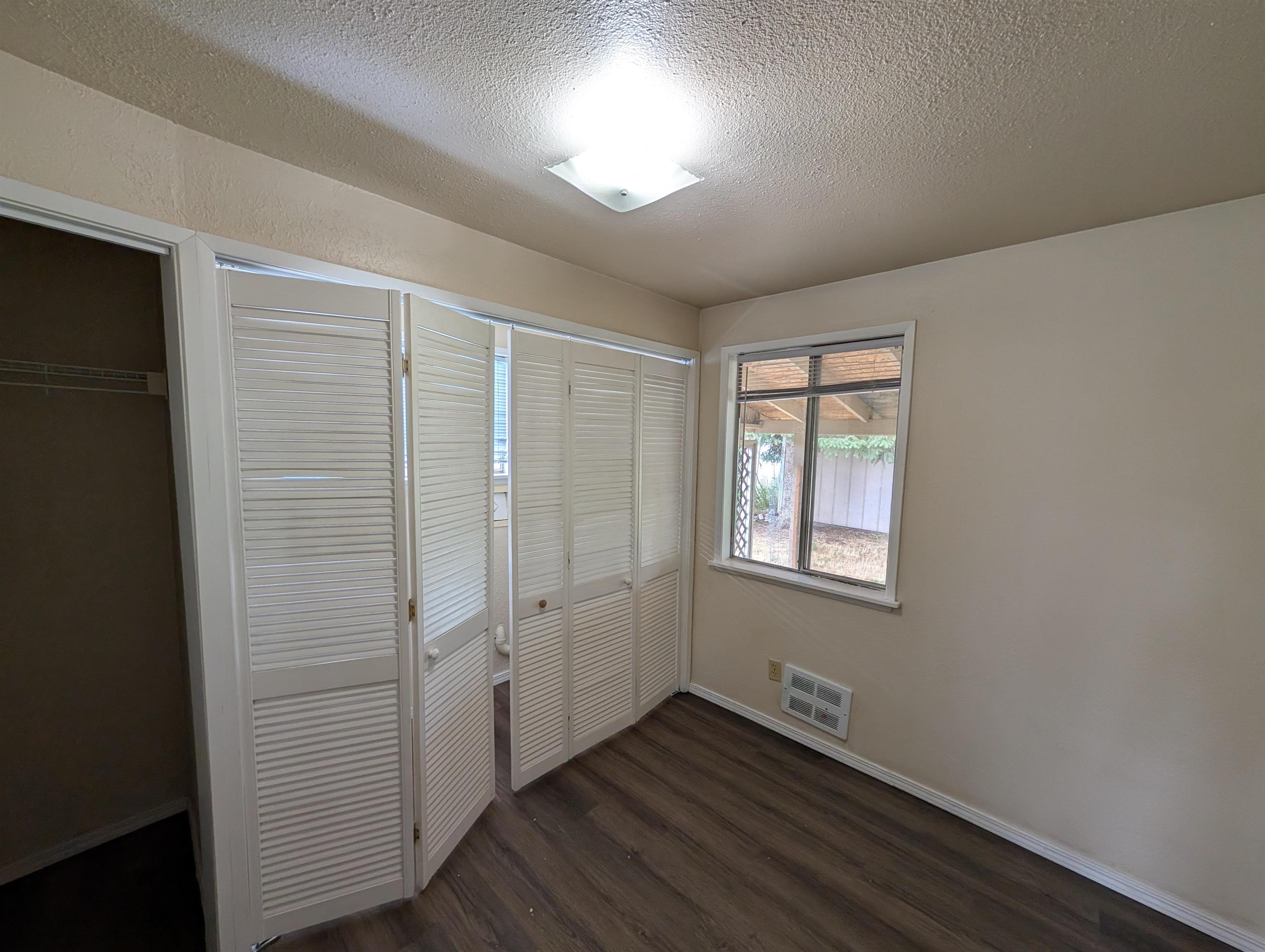 746 Villard St - Photo 19