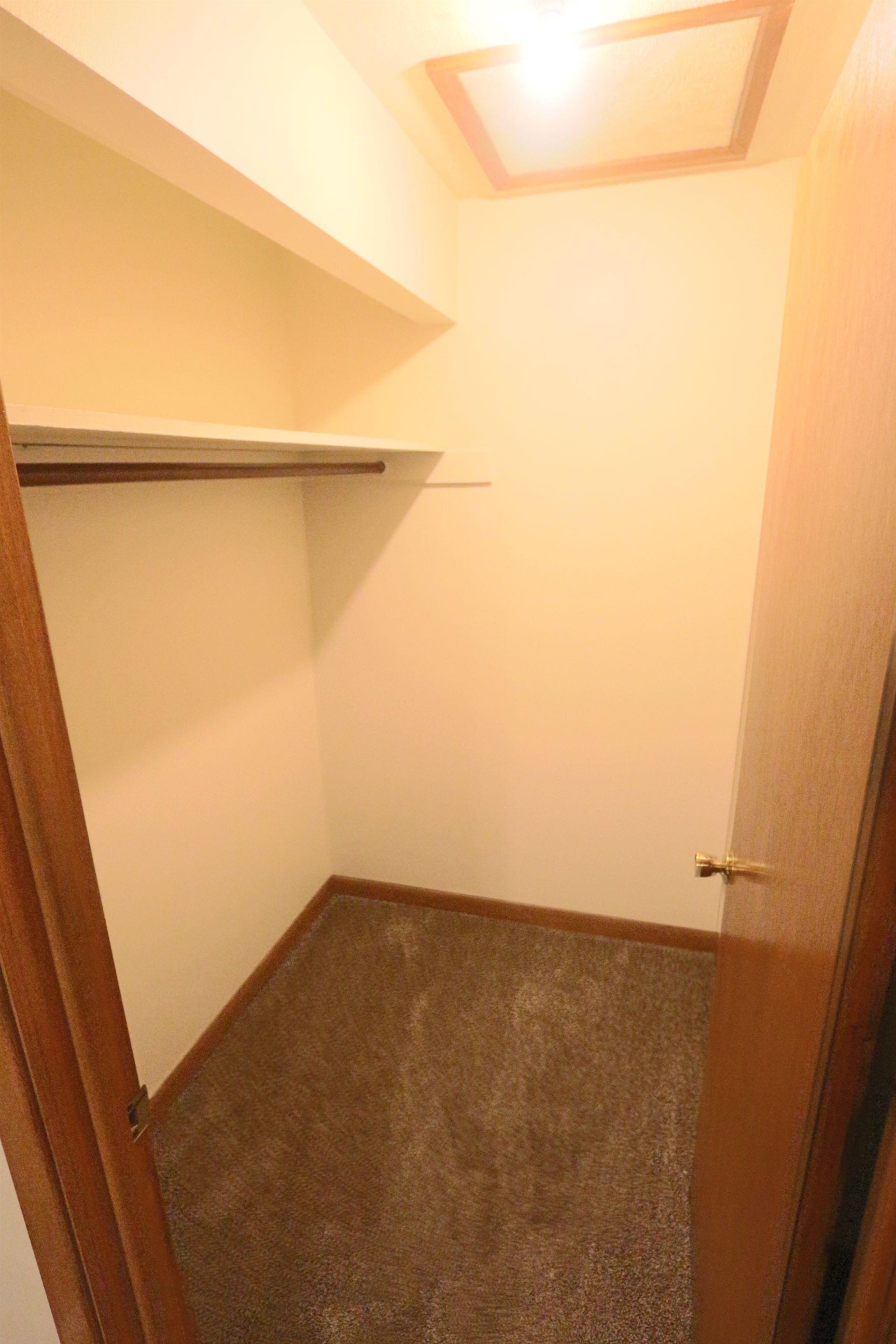 1604 W 8th Ave - Photo 10