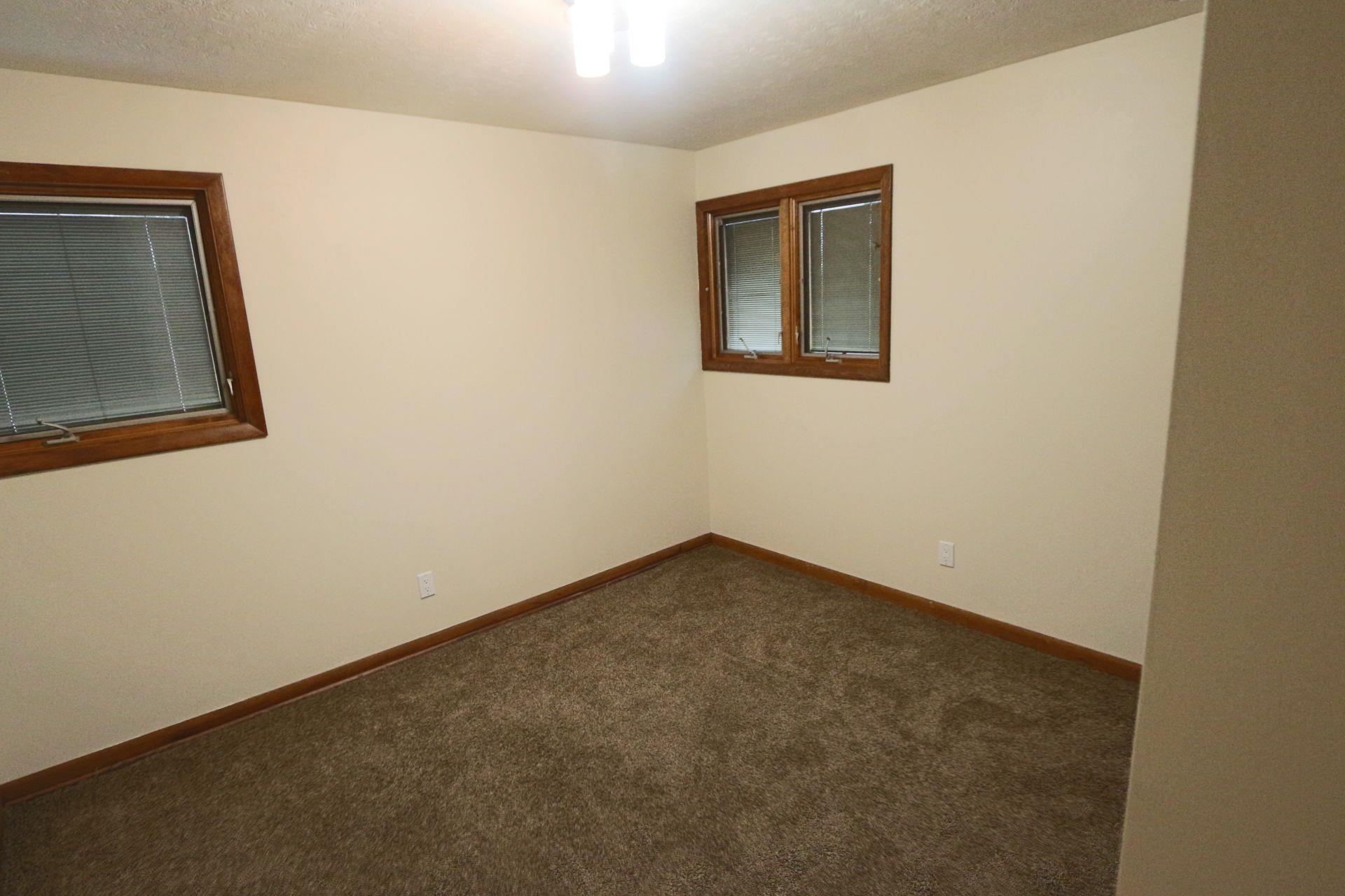 1604 W 8th Ave - Photo 11