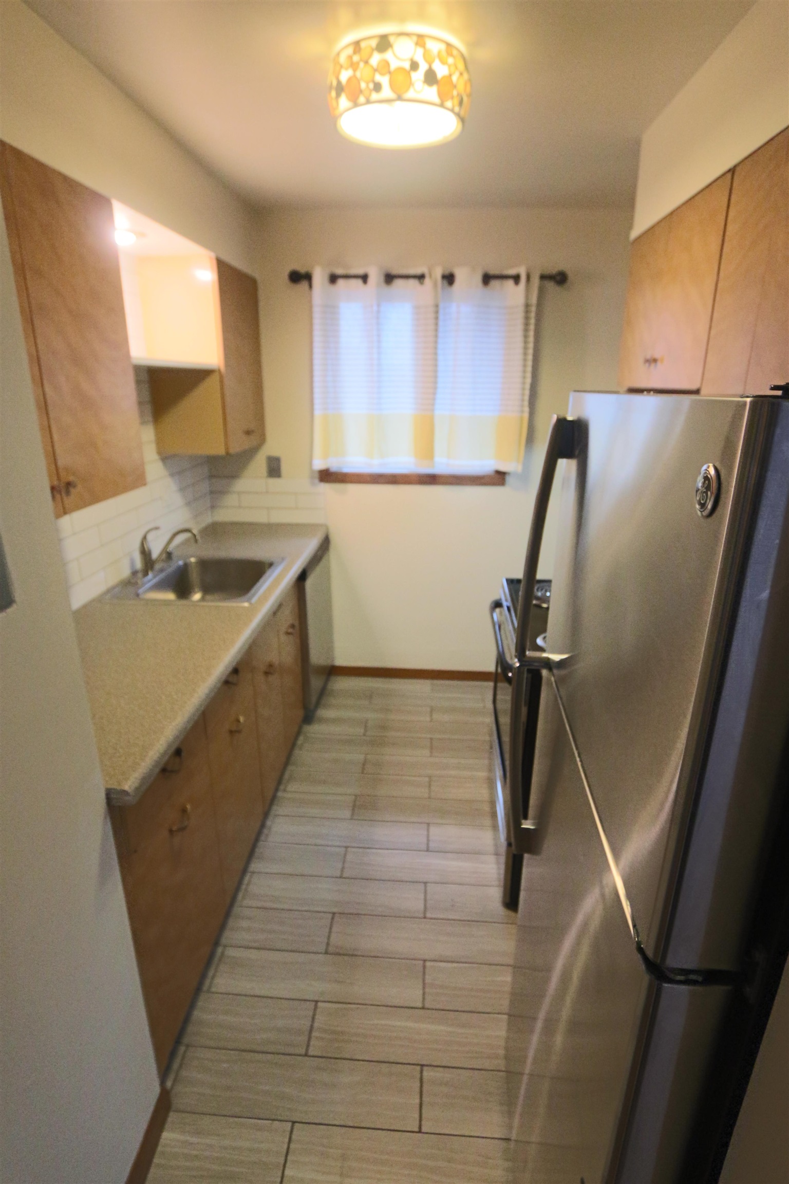 1604 W 8th Ave - Photo 5