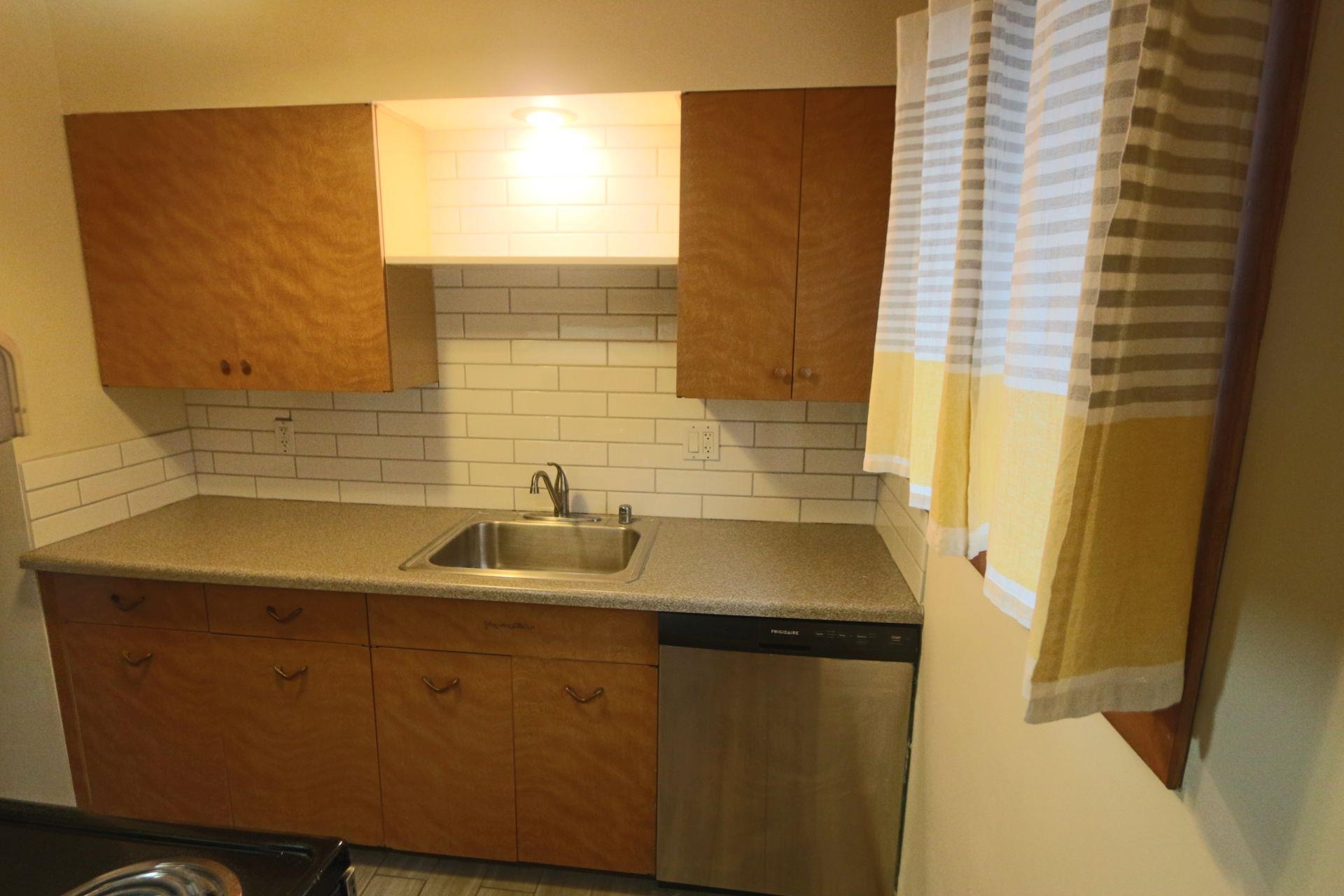 1604 W 8th Ave - Photo 7