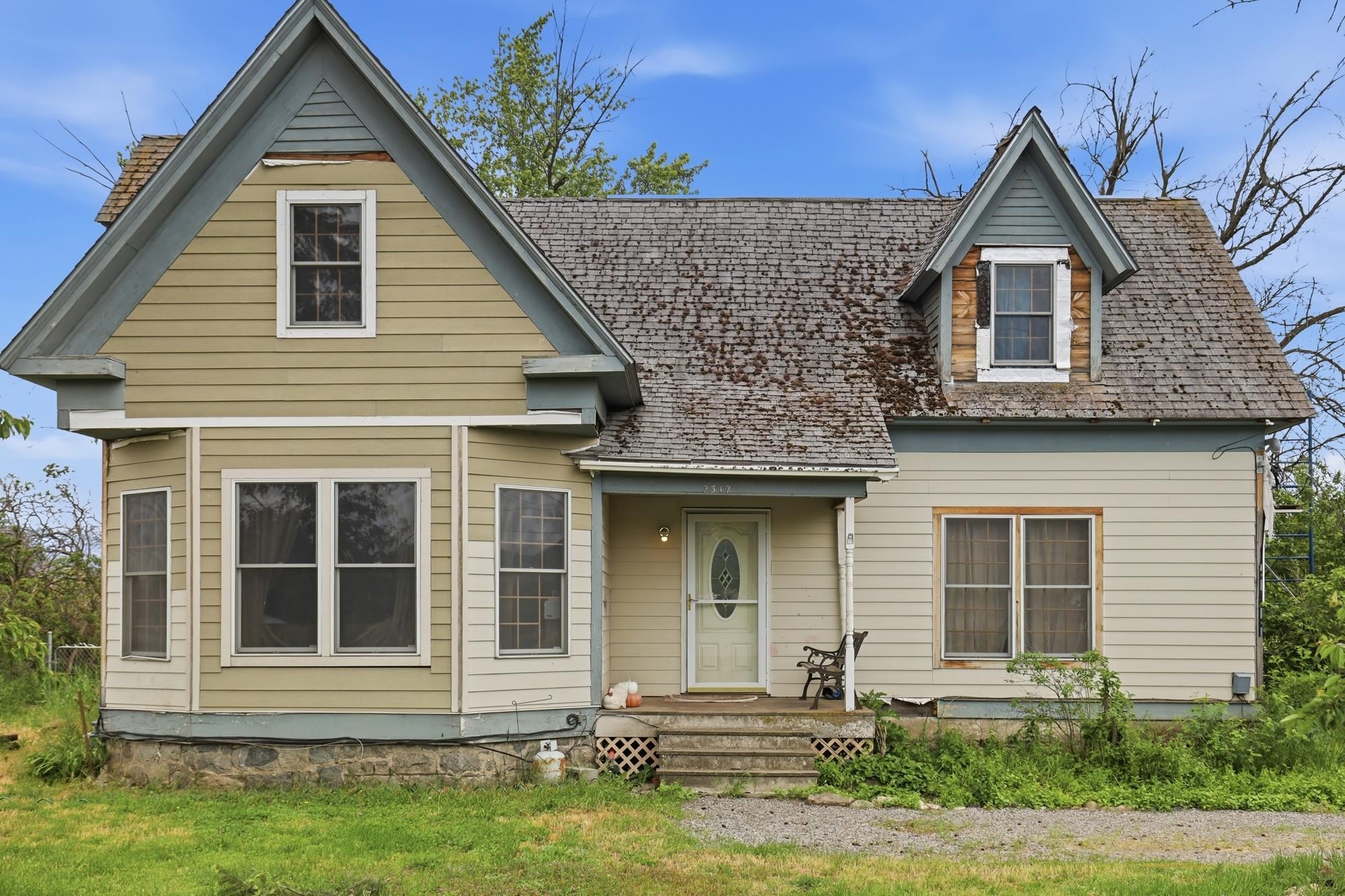 23126 E Wellesley Ave - Photo 1