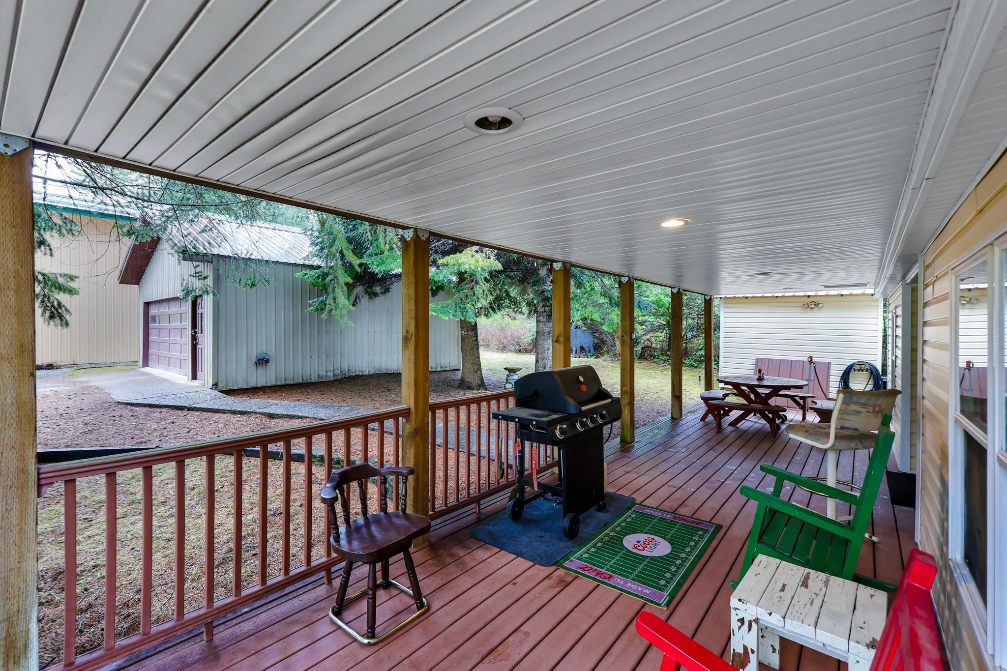 279 Woodard Rd - Photo 3