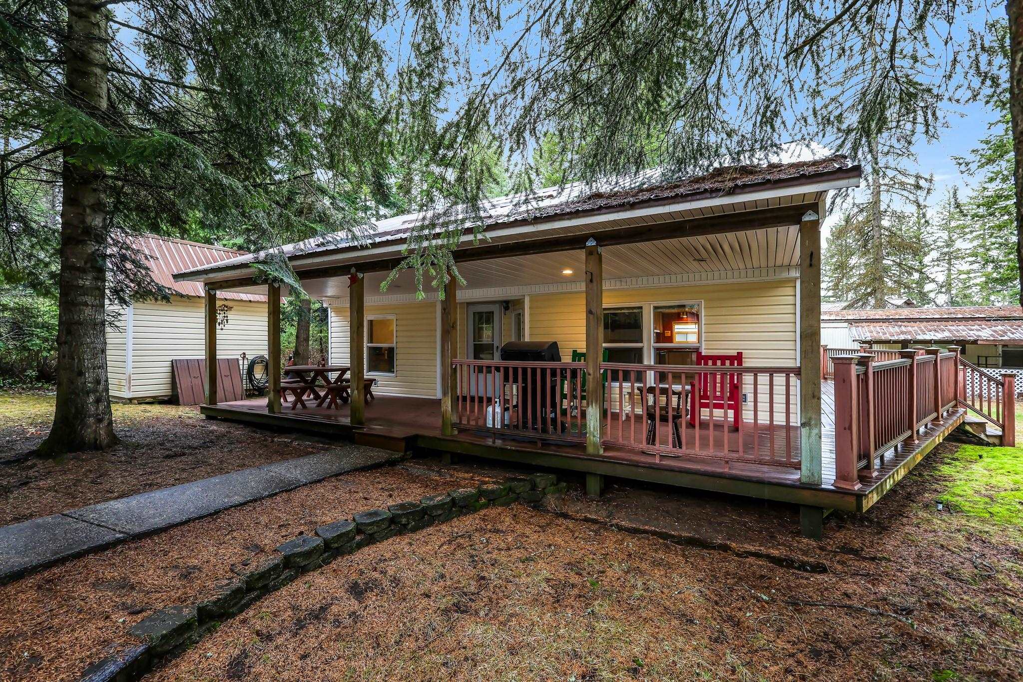 279 Woodard Rd - Photo 1
