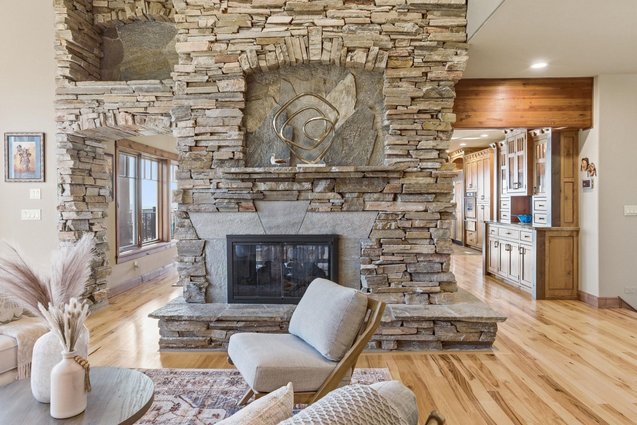 23810 E Broken Lance Ln - Photo 6