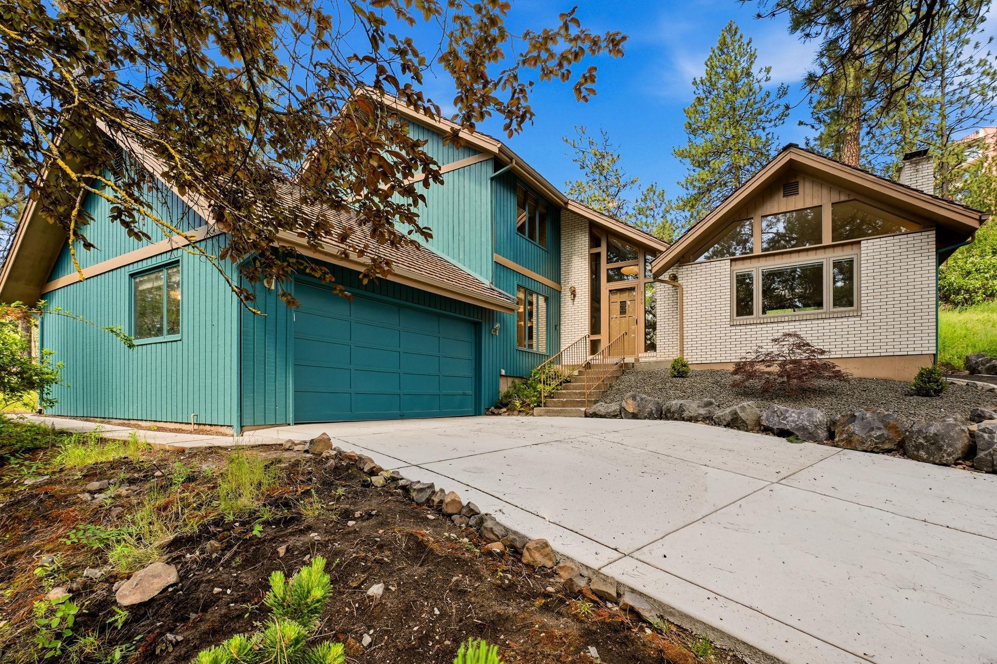 3760 W Rosamond Ave - Photo 1
