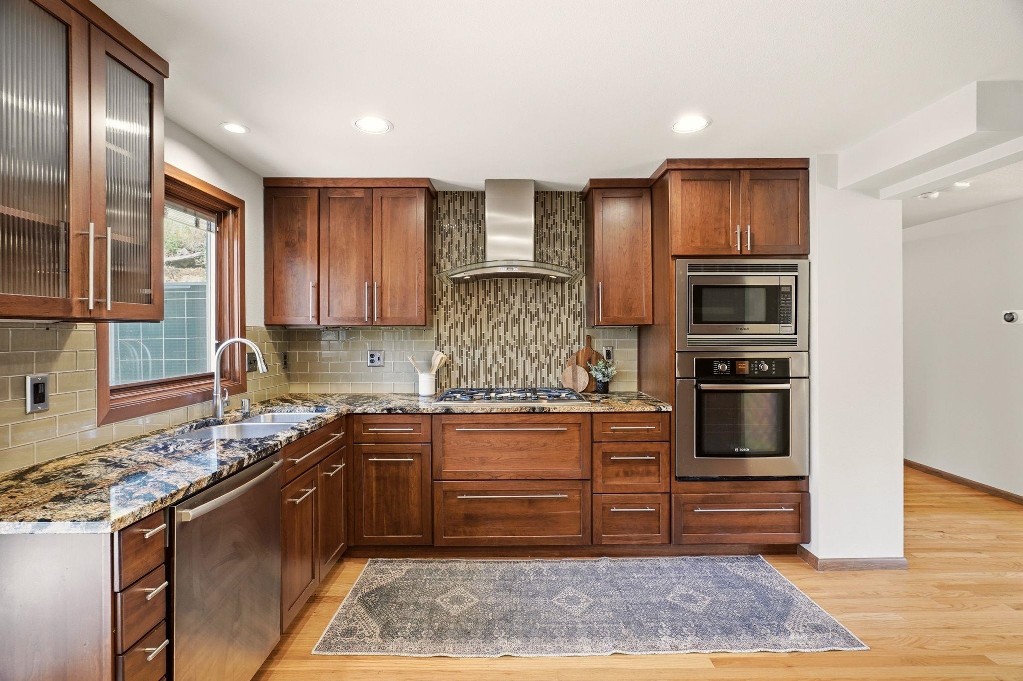 3760 W Rosamond Ave - Photo 9