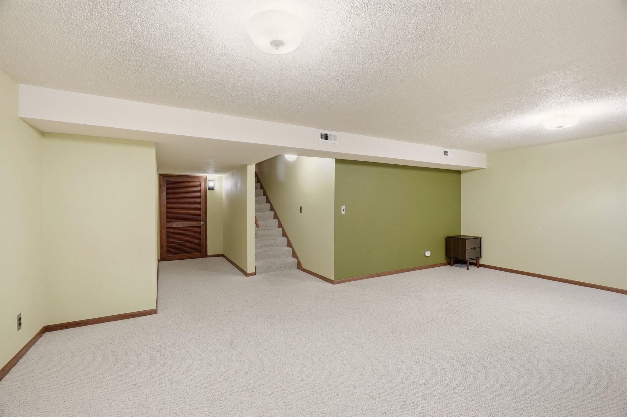 3760 W Rosamond Ave - Photo 24