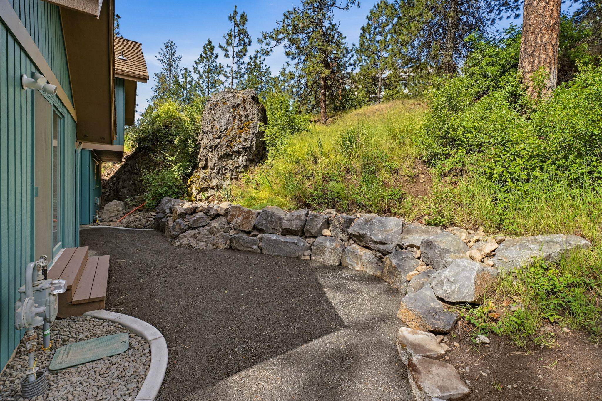 3760 W Rosamond Ave - Photo 37
