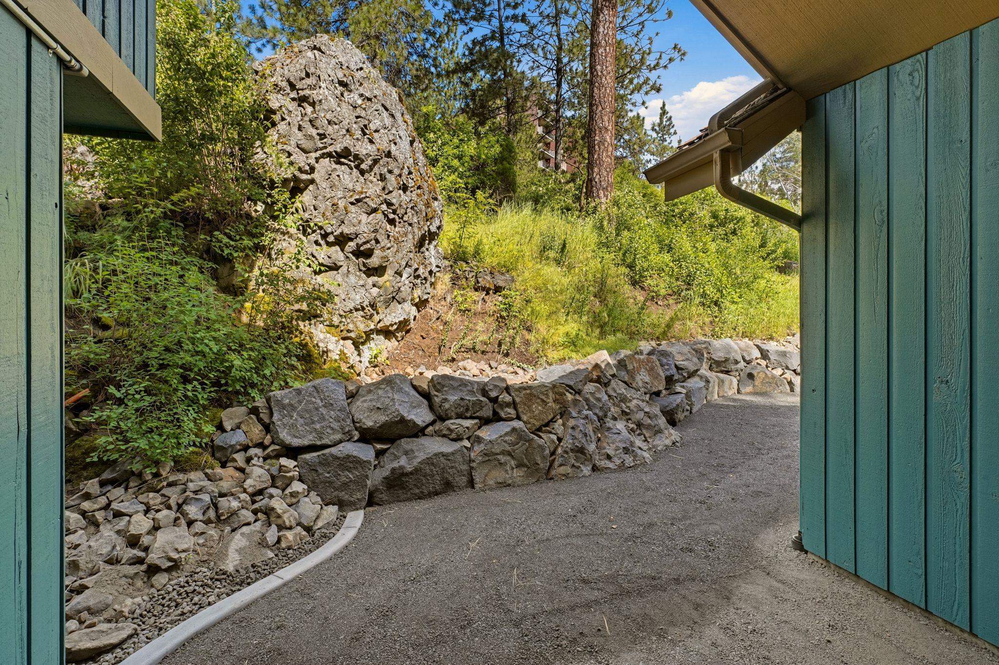 3760 W Rosamond Ave - Photo 38