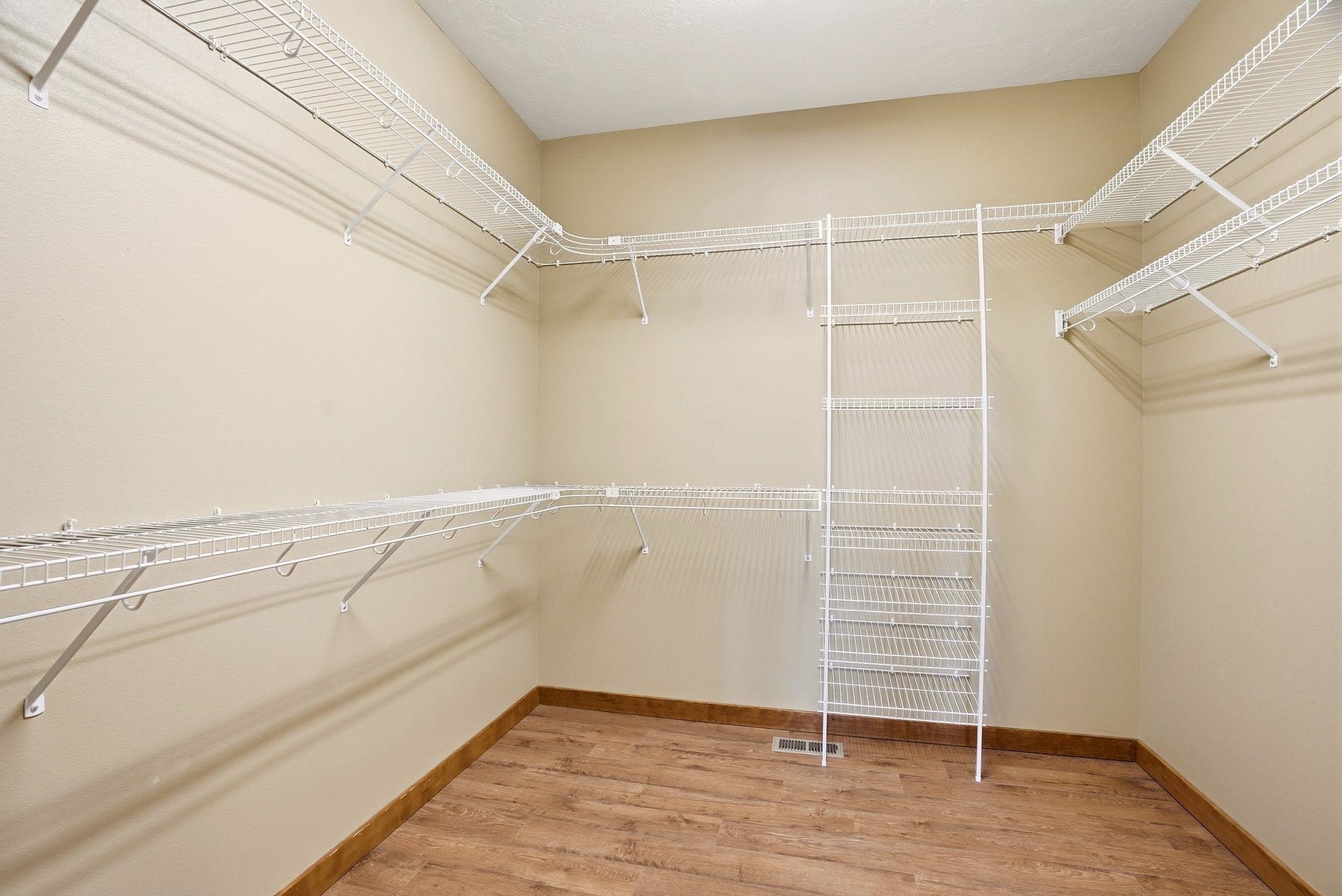 908 W Stirlingview Dr - Photo 25
