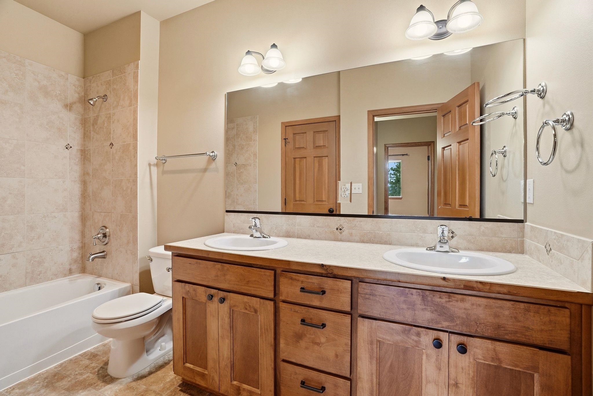 908 W Stirlingview Dr - Photo 28