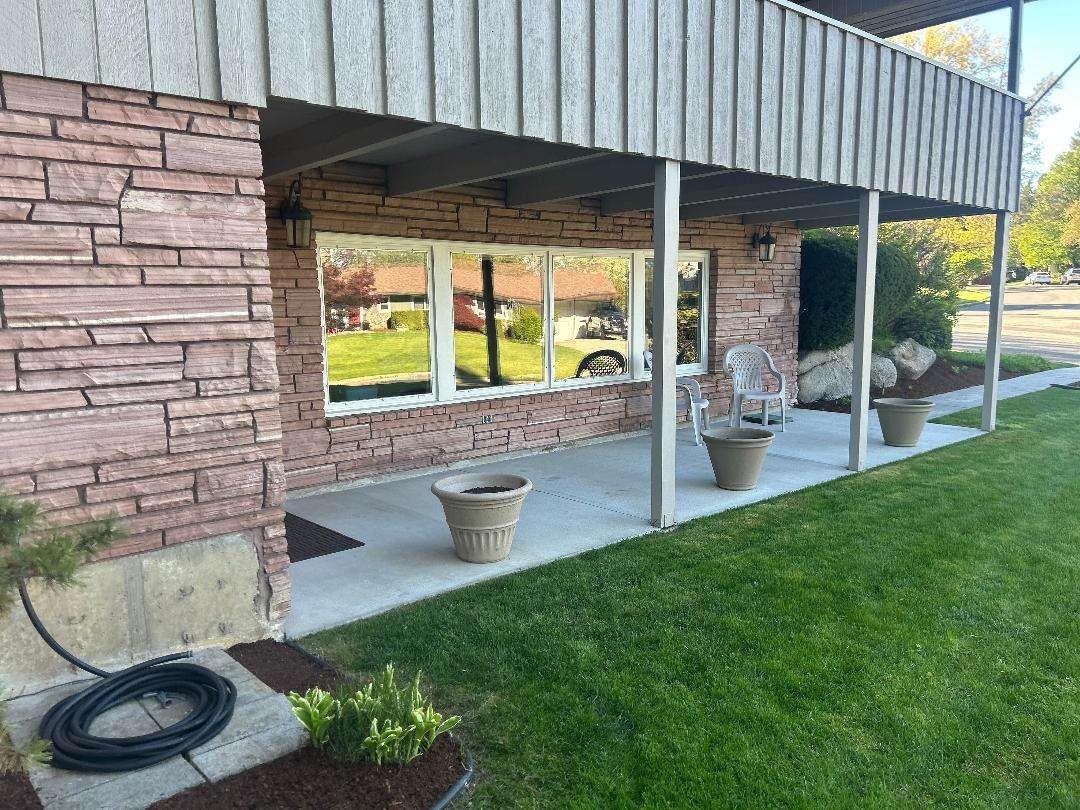 10505 N JUANITA Rd - Photo 8