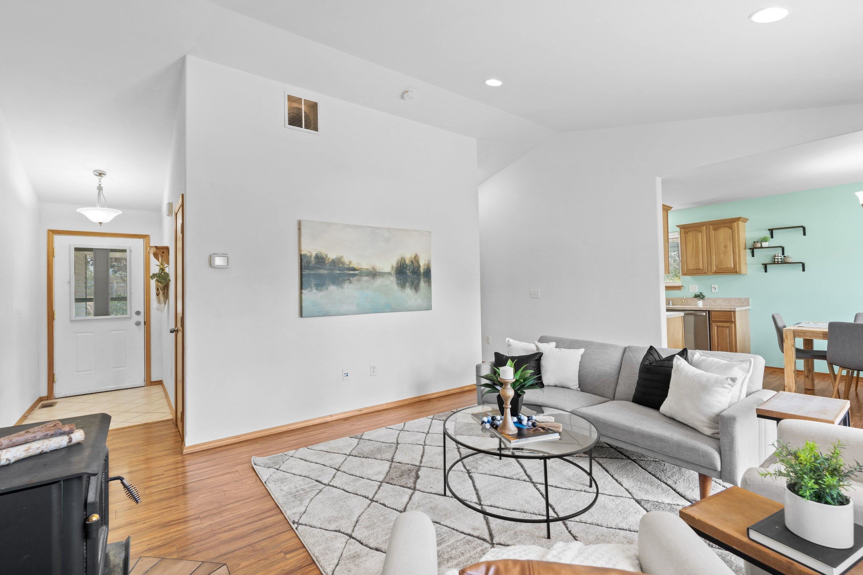 701 N Lefevre St - Photo 6