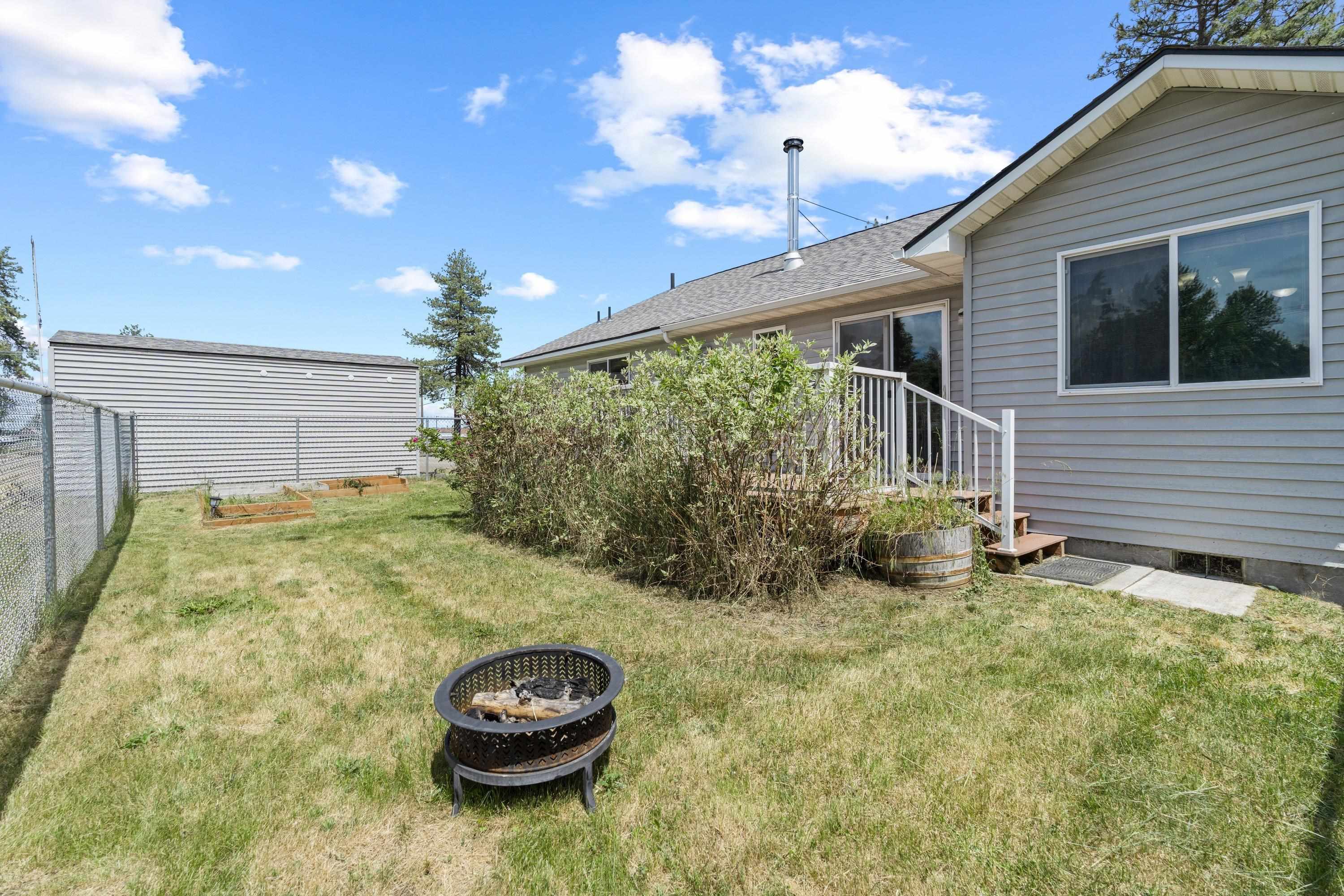 701 N Lefevre St - Photo 21