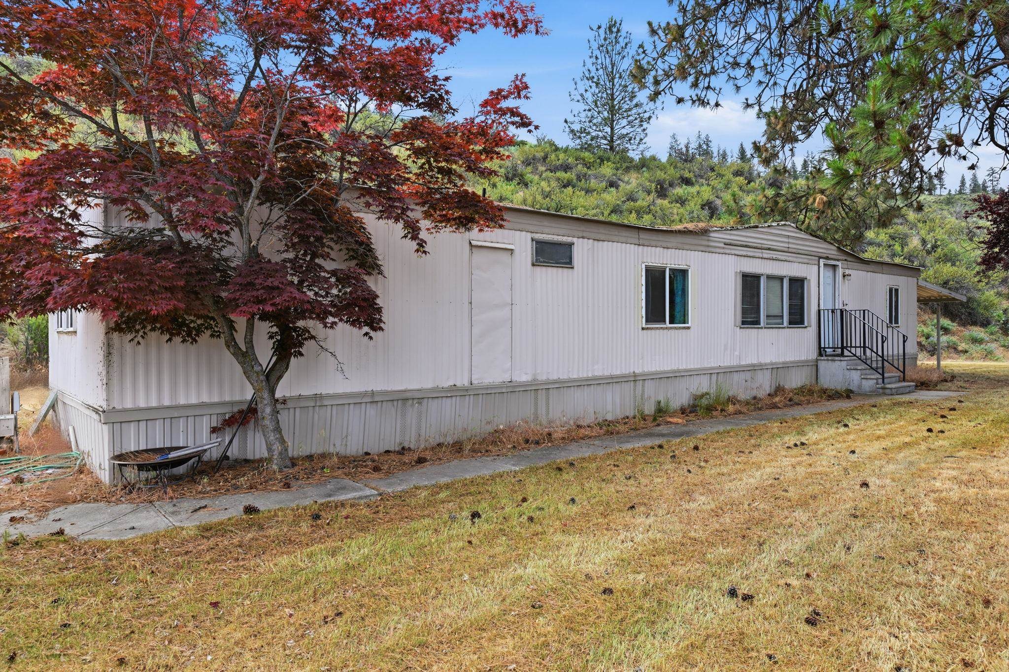 31884 E Phillips Ln - Photo 1
