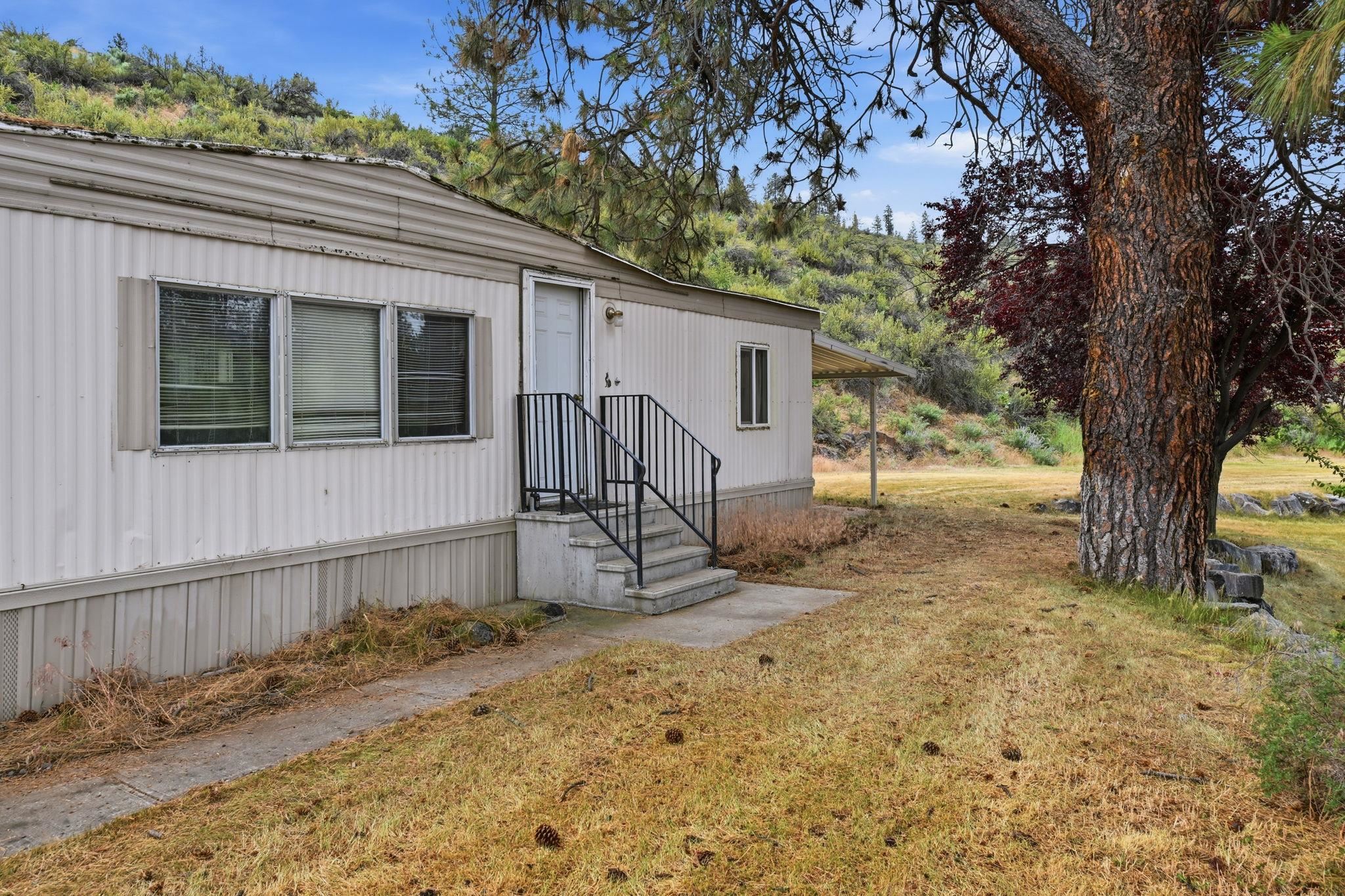 31884 E Phillips Ln - Photo 22
