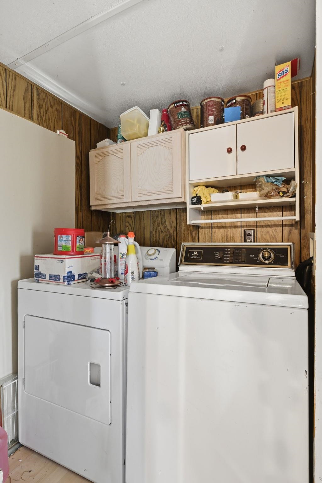 31884 E Phillips Ln - Photo 17
