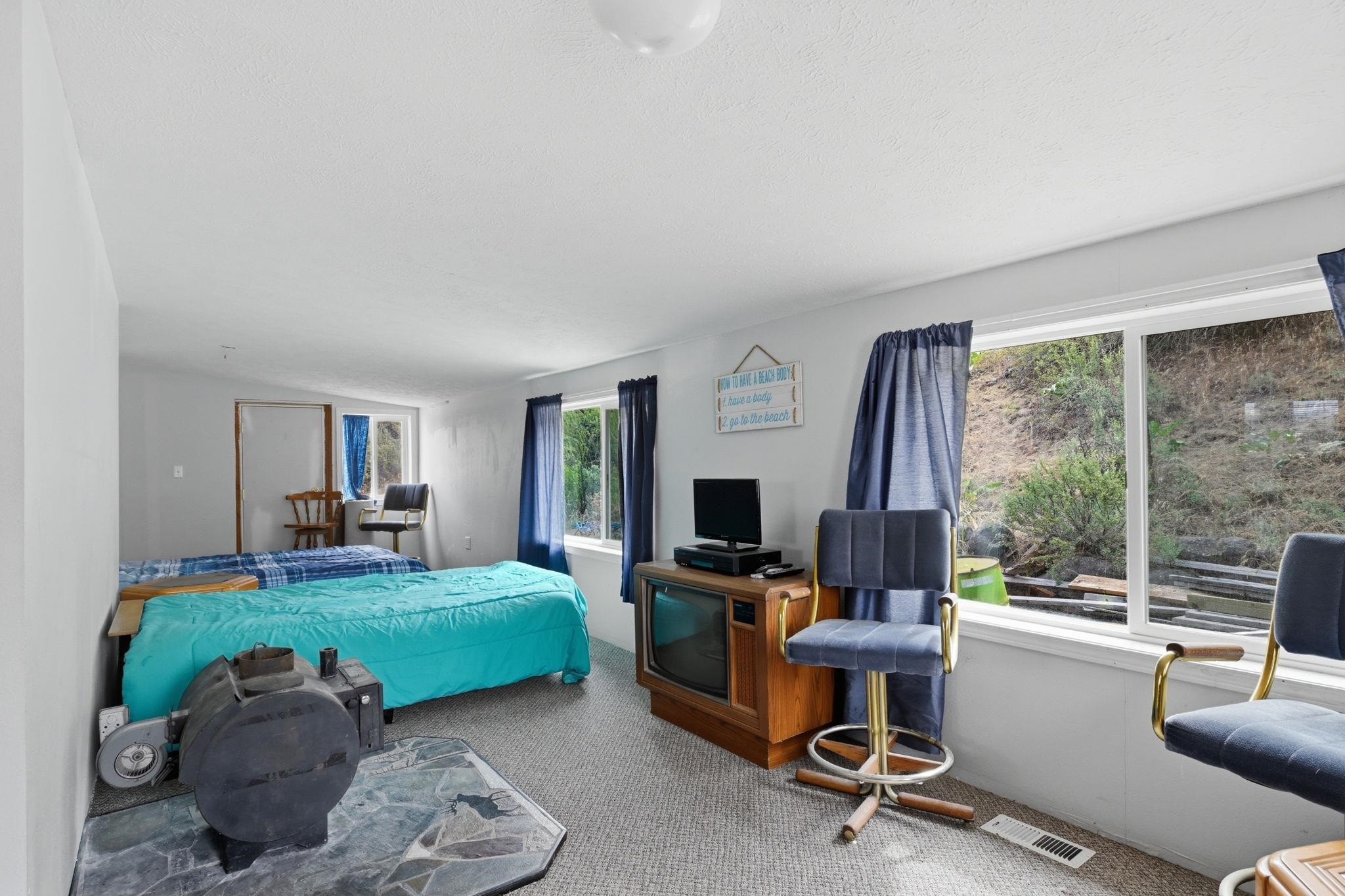 31884 E Phillips Ln - Photo 10