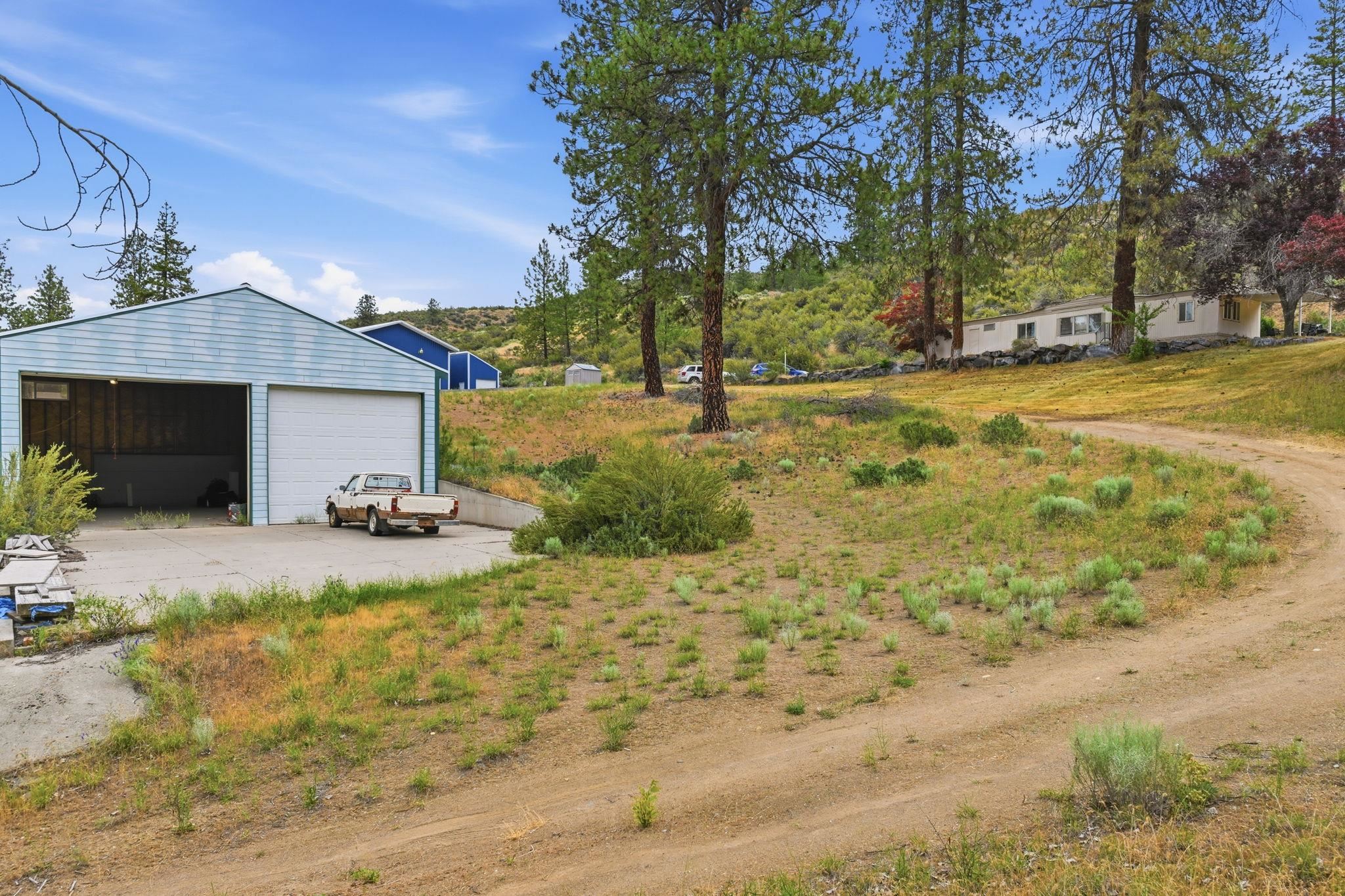 31884 E Phillips Ln - Photo 24