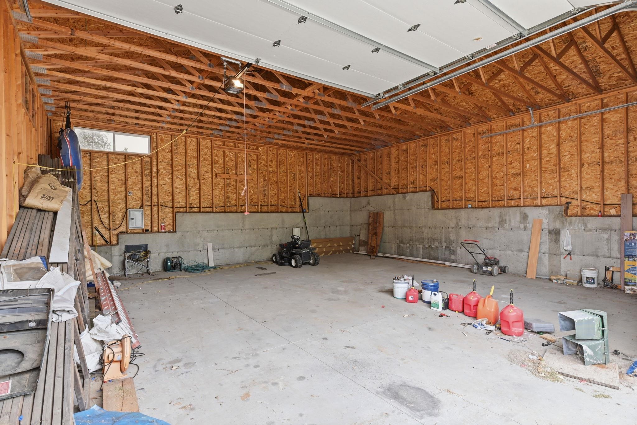 31884 E Phillips Ln - Photo 18