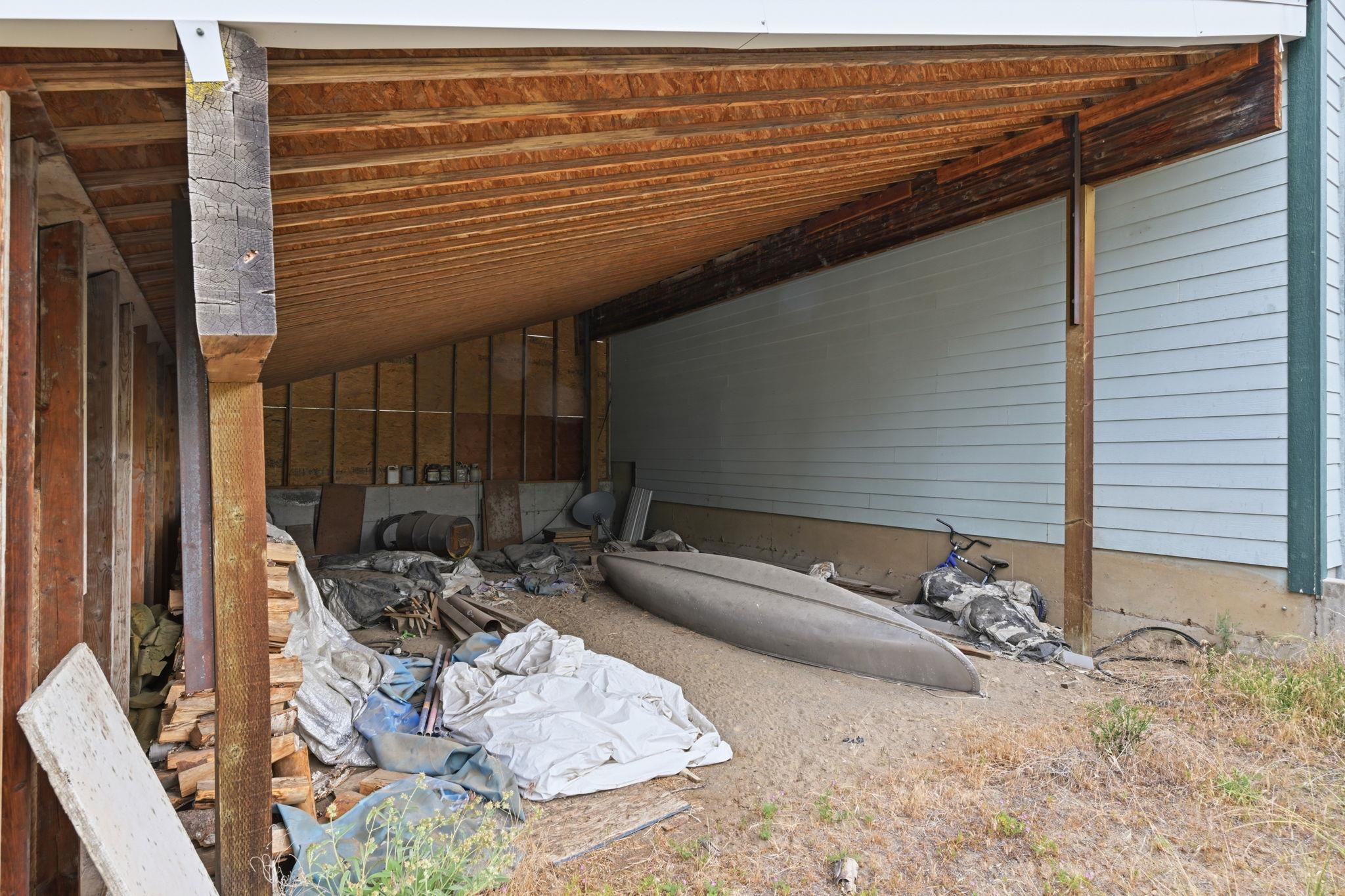 31884 E Phillips Ln - Photo 19
