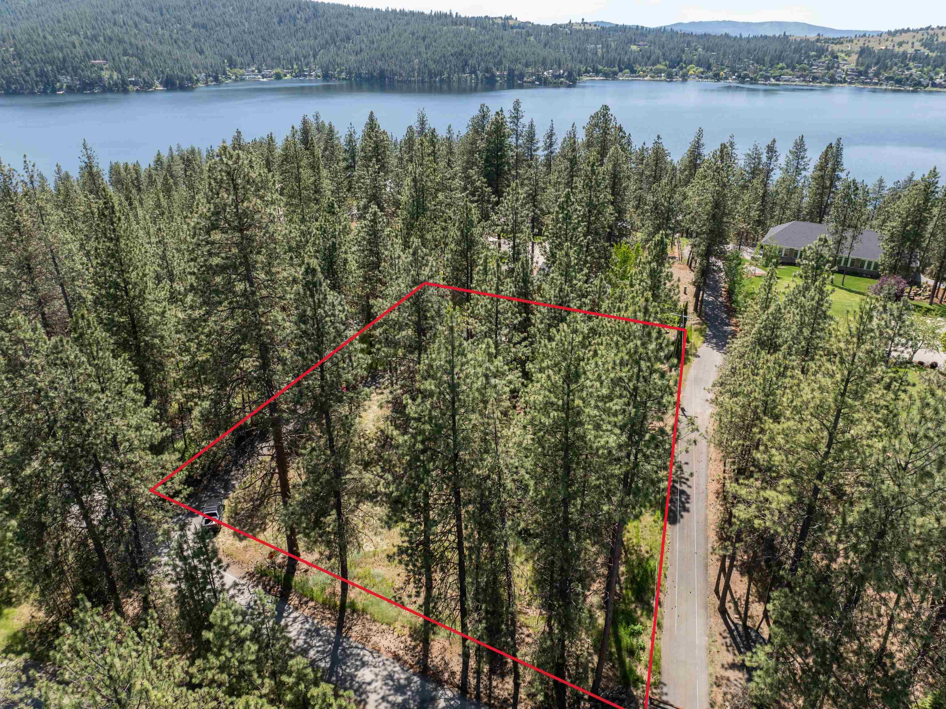 608 S Lakeside Rd - Photo 2
