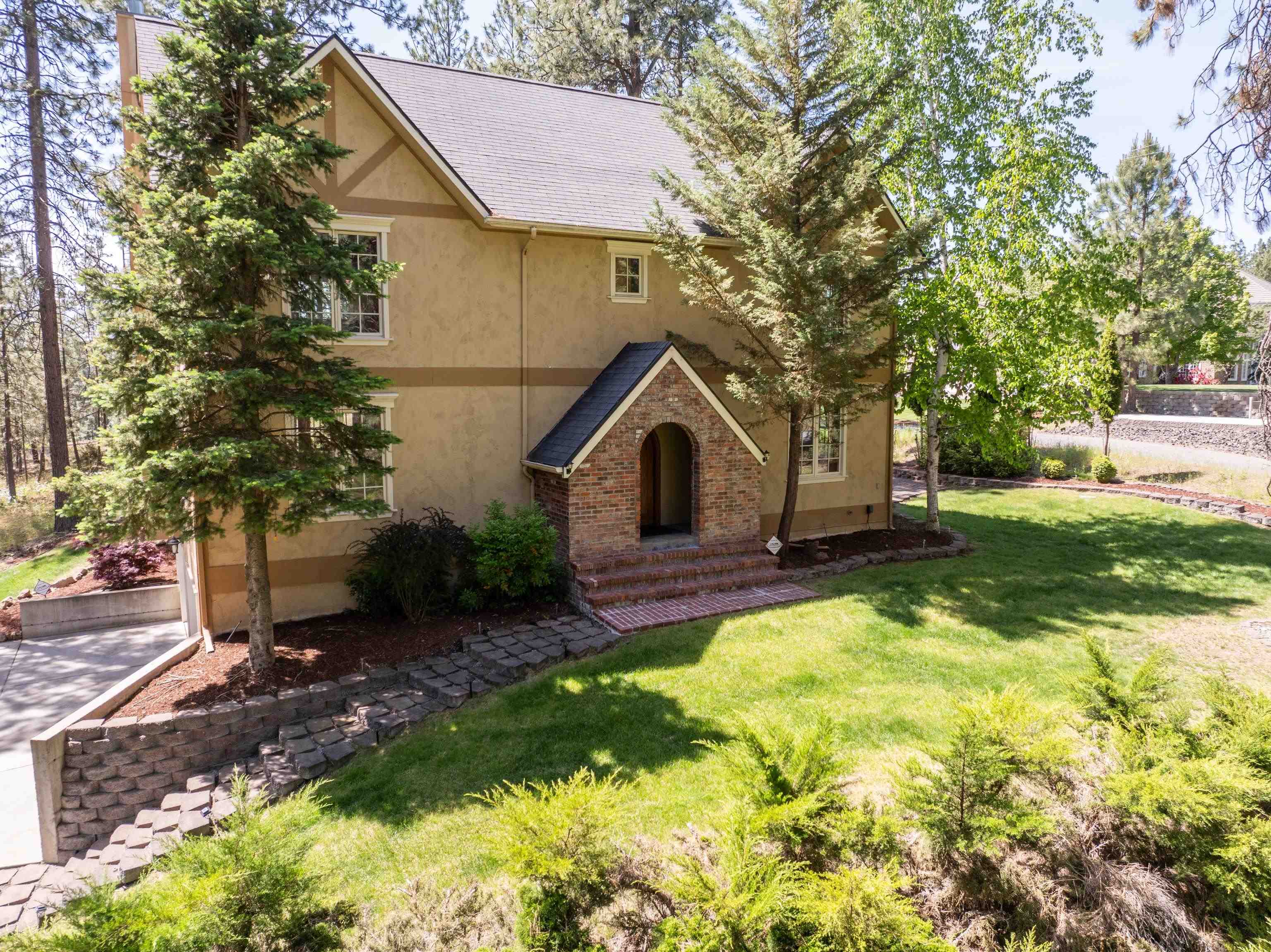 608 S Lakeside Rd - Photo 3