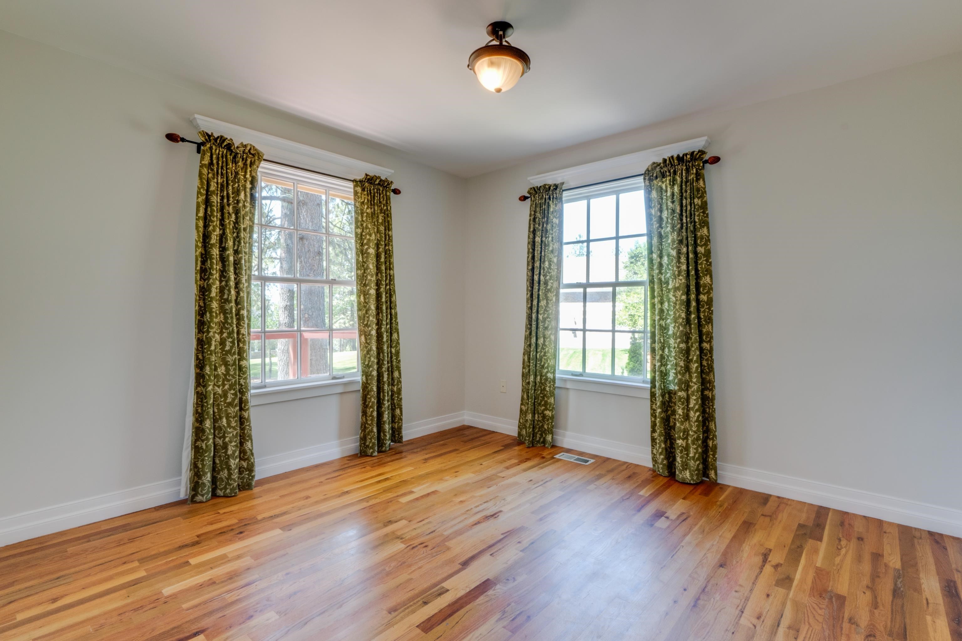 608 S Lakeside Rd - Photo 32