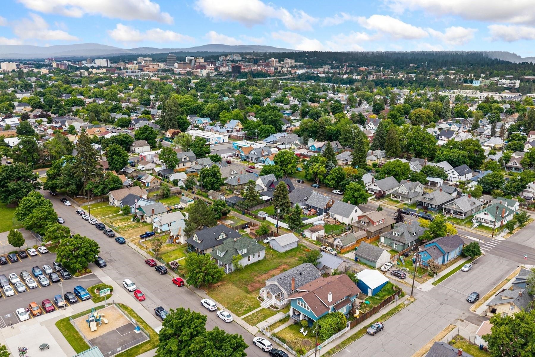 2621 W Sharp Ave - Photo 4