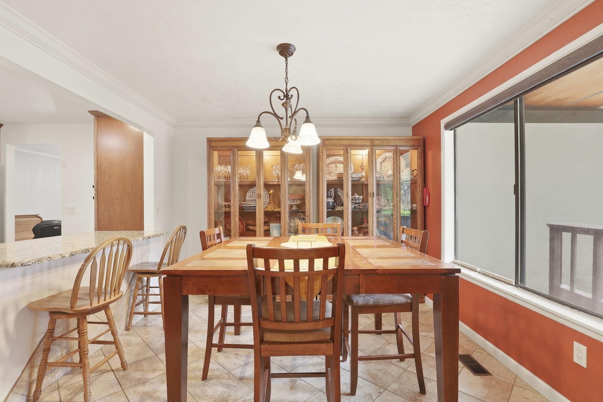 407 E Carriage Ct - Photo 10