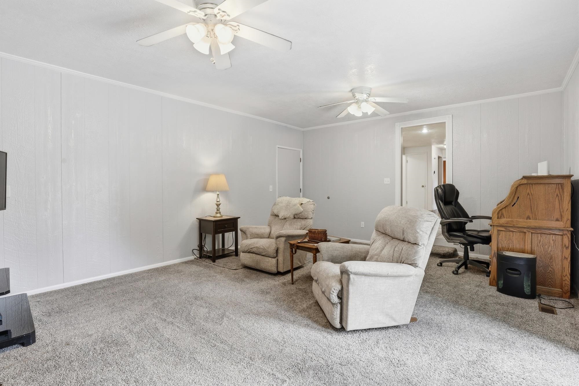 407 E Carriage Ct - Photo 13