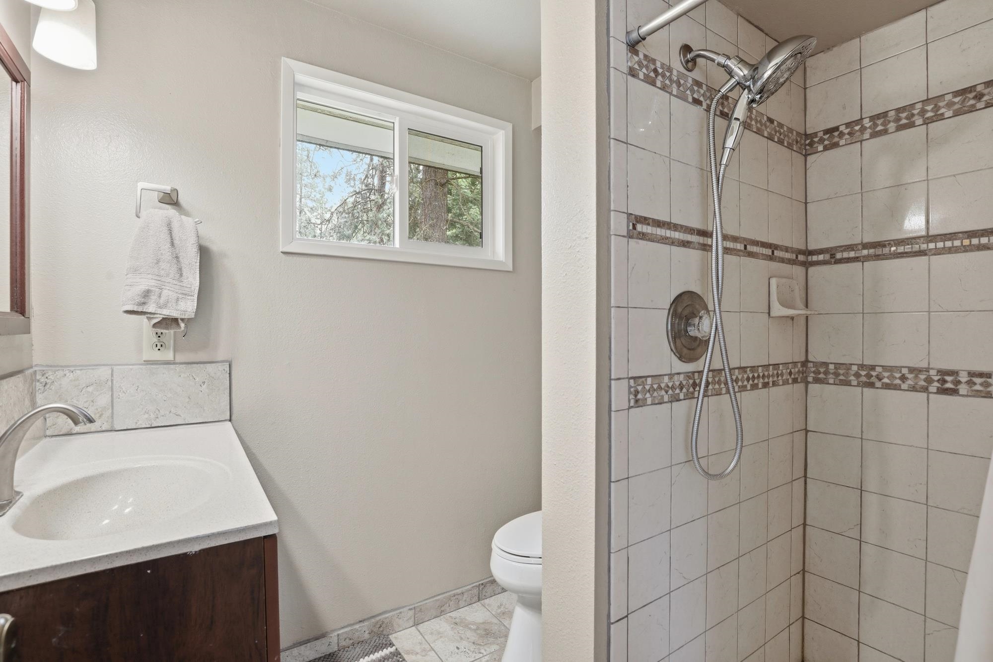 407 E Carriage Ct - Photo 17
