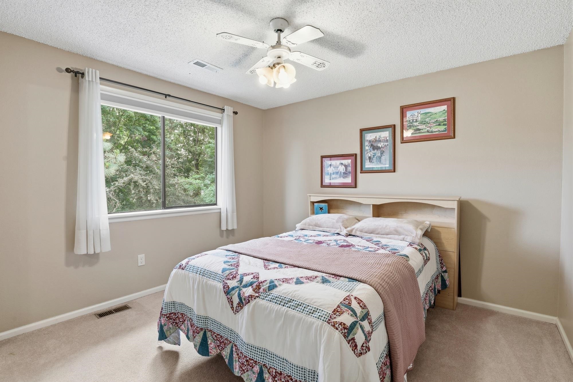 407 E Carriage Ct - Photo 18