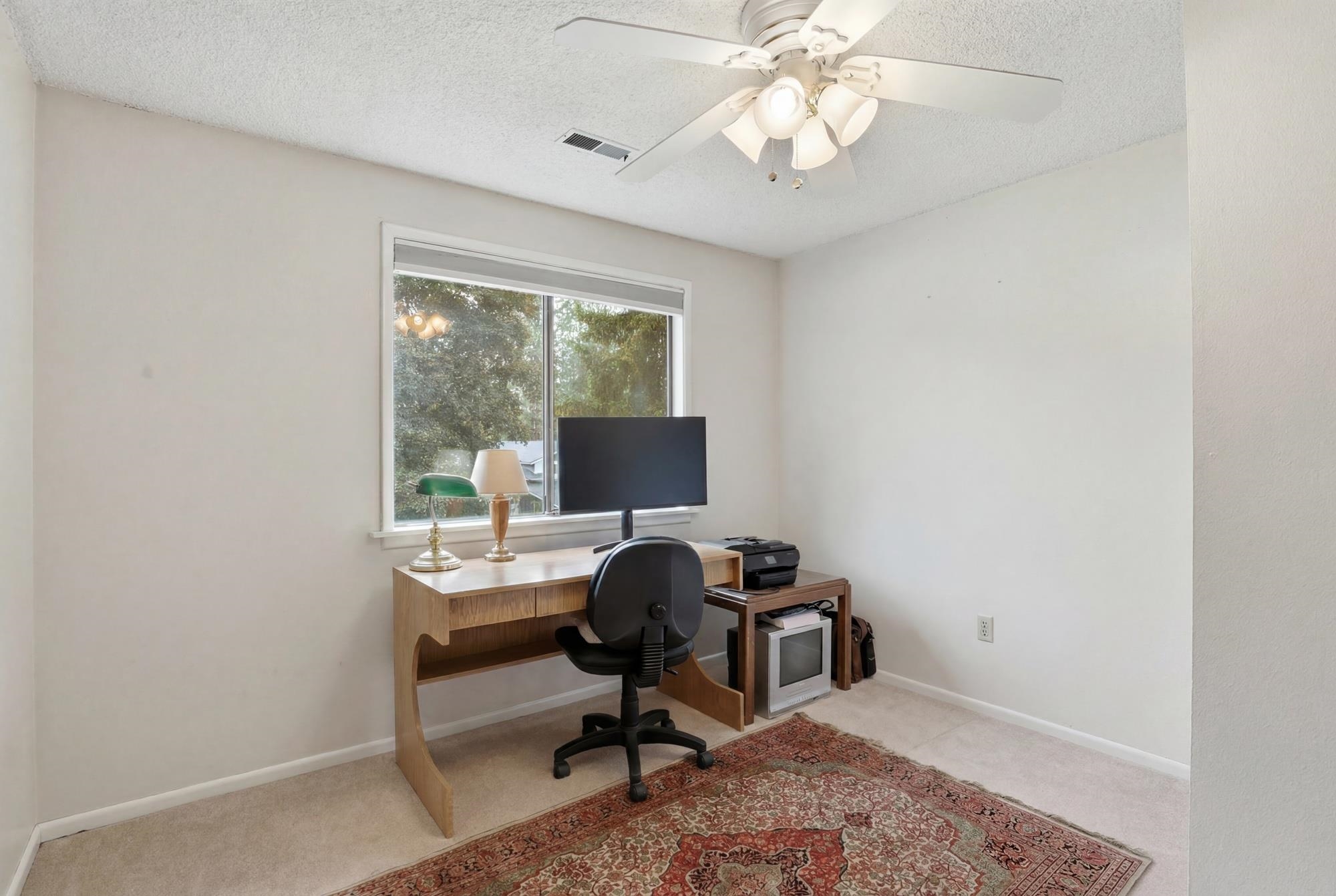 407 E Carriage Ct - Photo 19