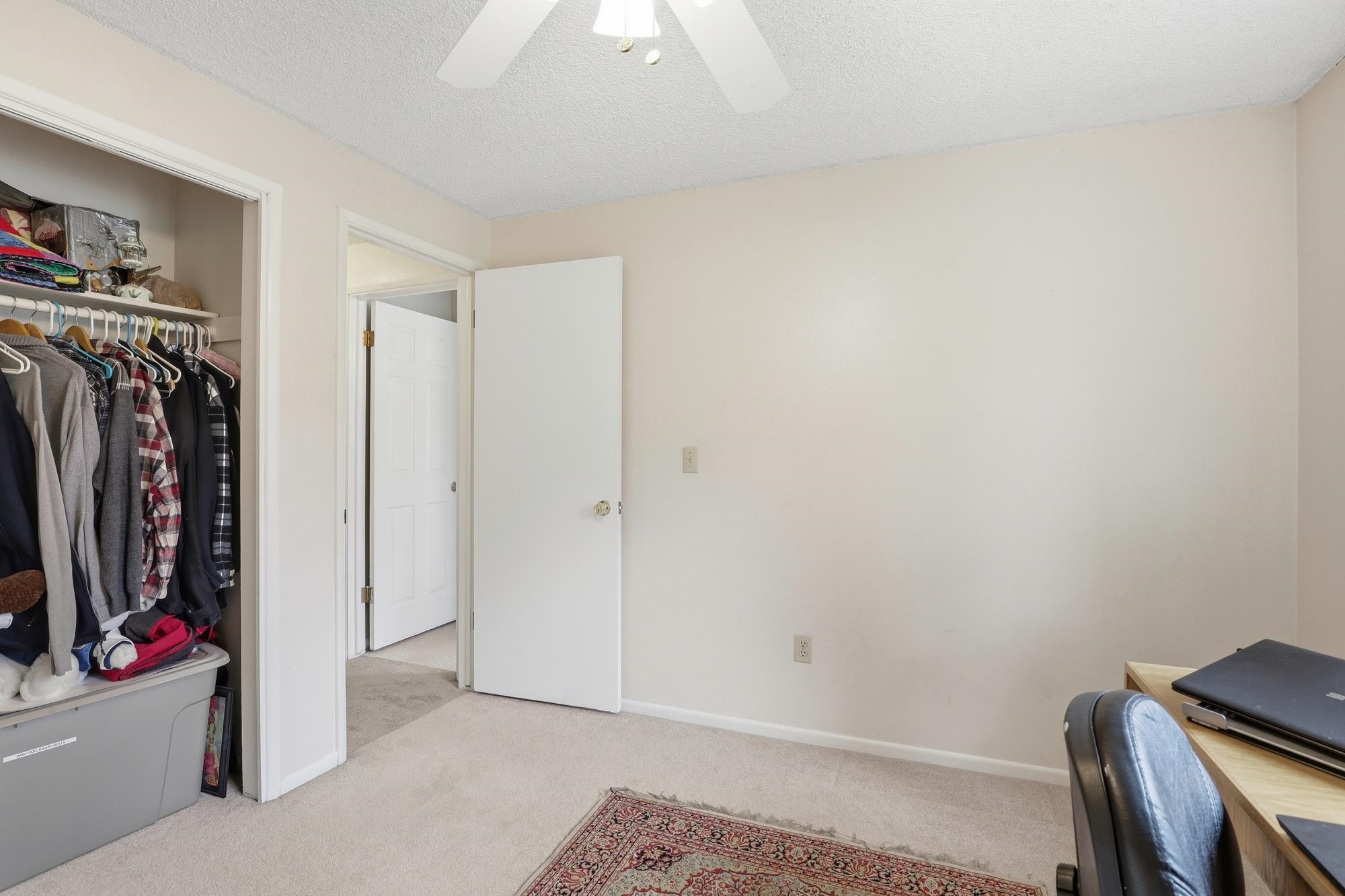 407 E Carriage Ct - Photo 20