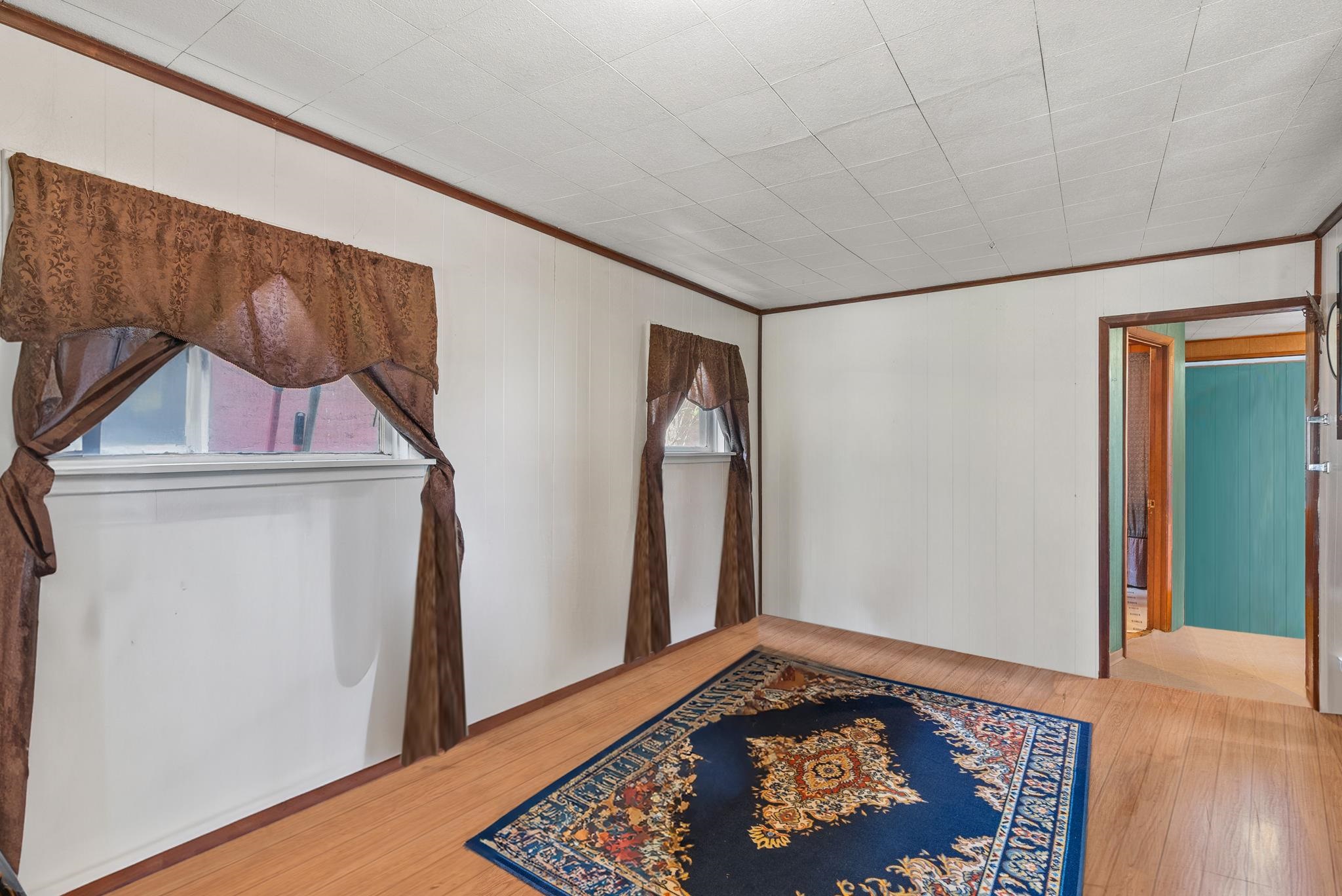 110 E Weston St - Photo 4