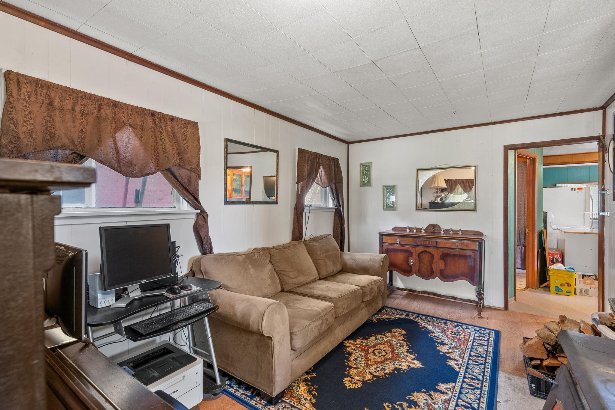 110 E Weston St - Photo 5