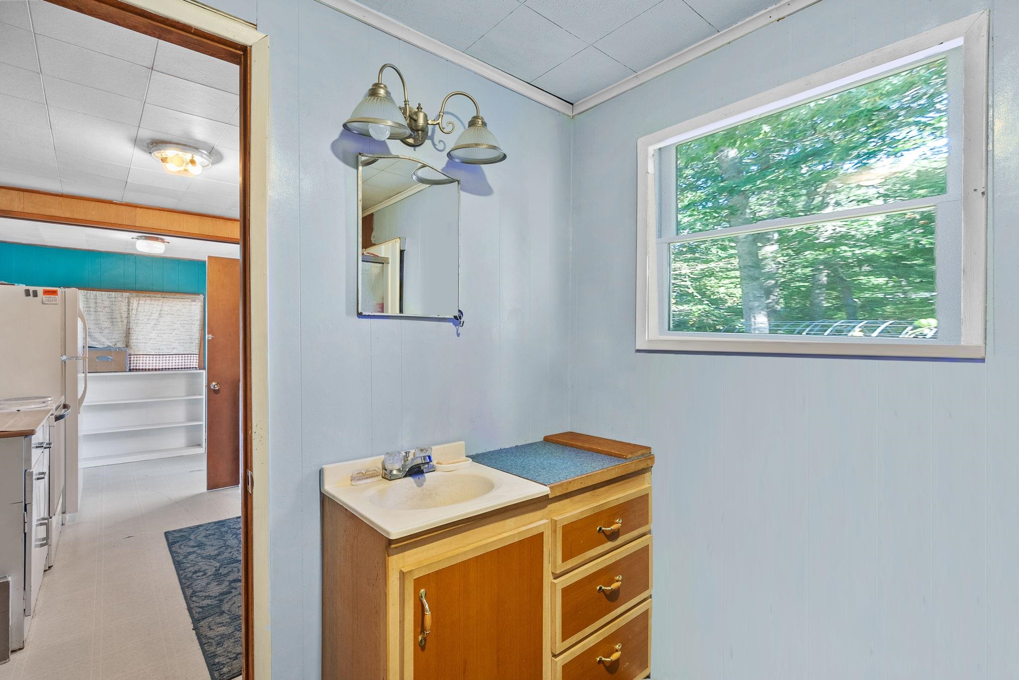110 E Weston St - Photo 16