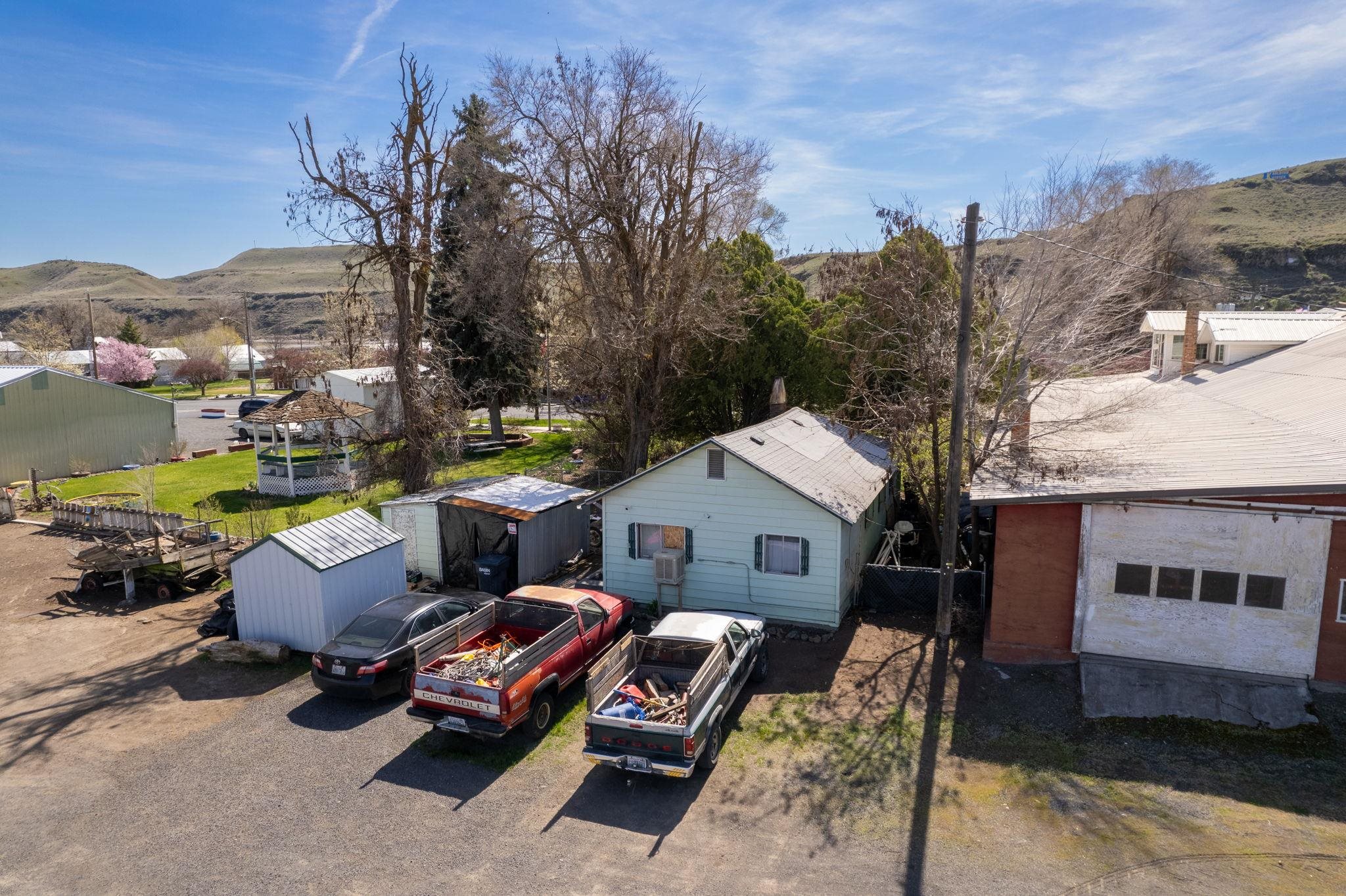 110 E Weston St - Photo 35