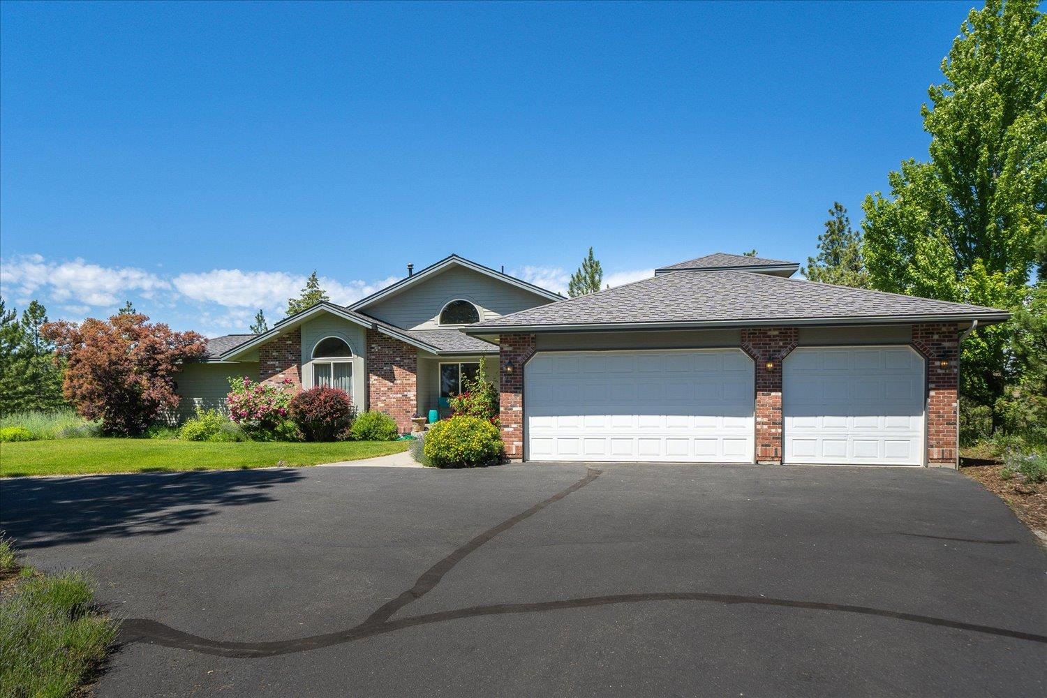 1607 E Wildflower Ln - Photo 4