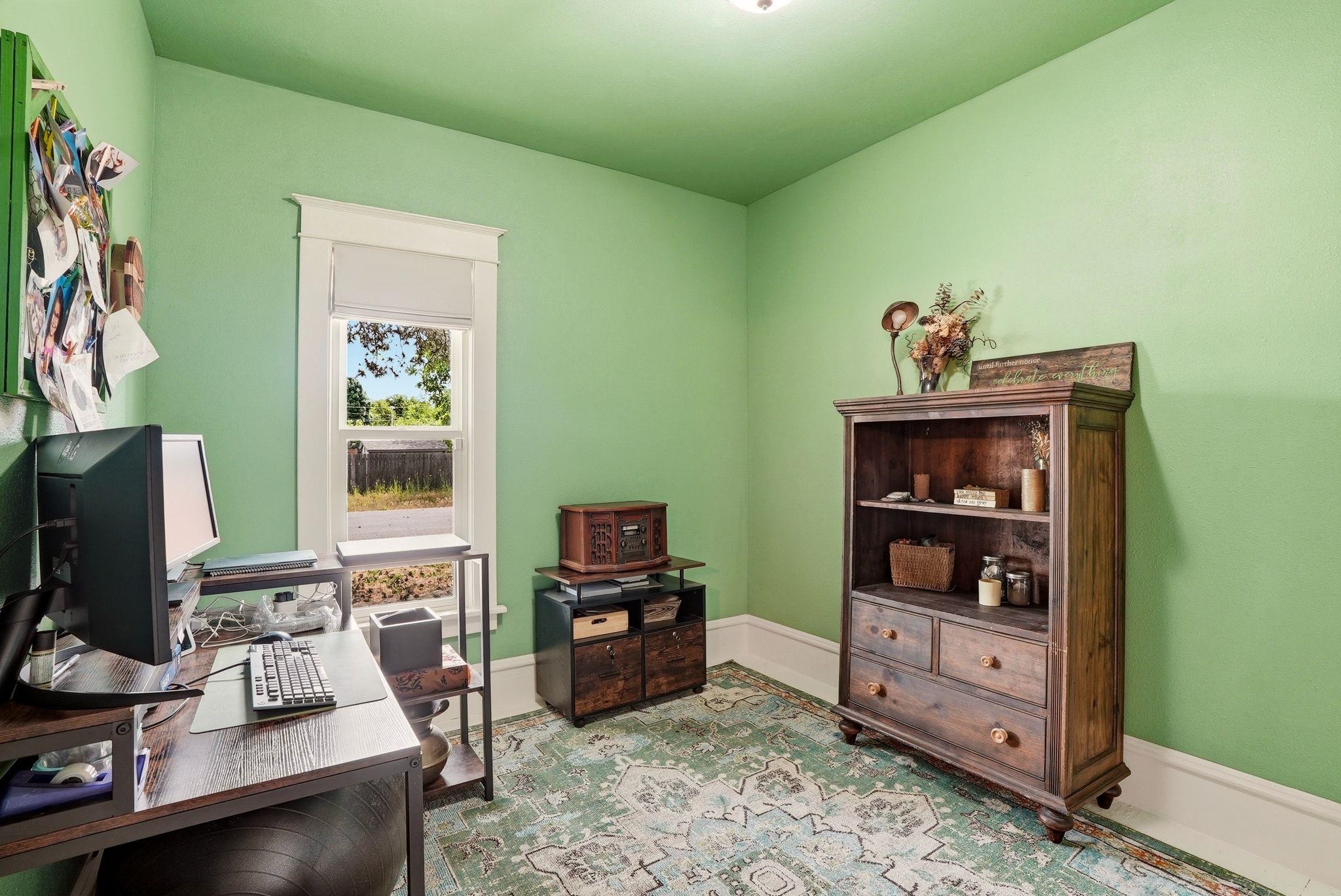 2526 E Boone Ave - Photo 30