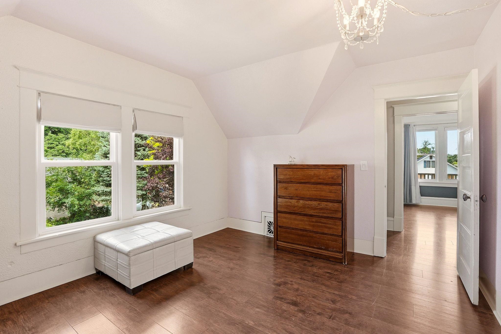 2526 E Boone Ave - Photo 32