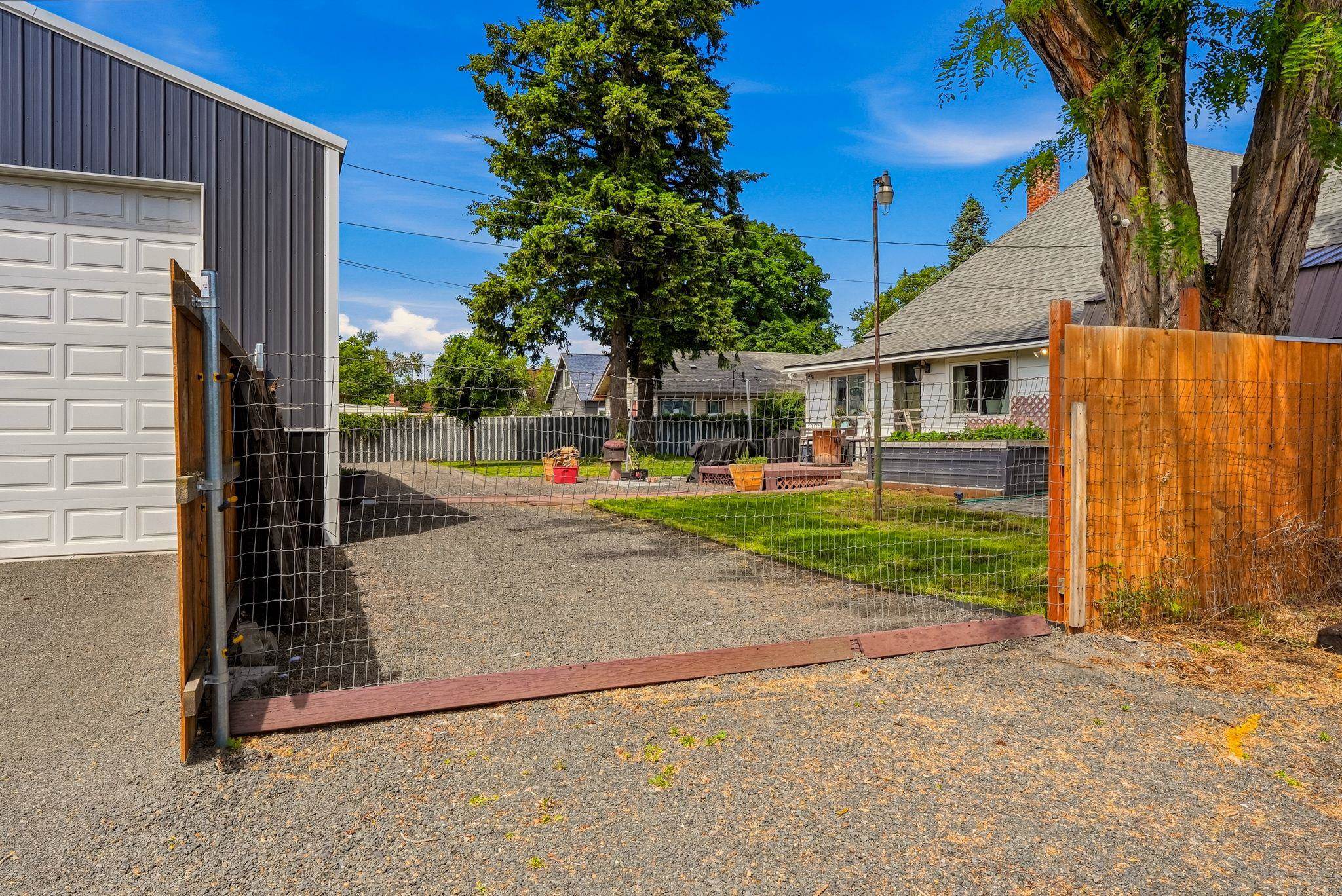 2526 E Boone Ave - Photo 46