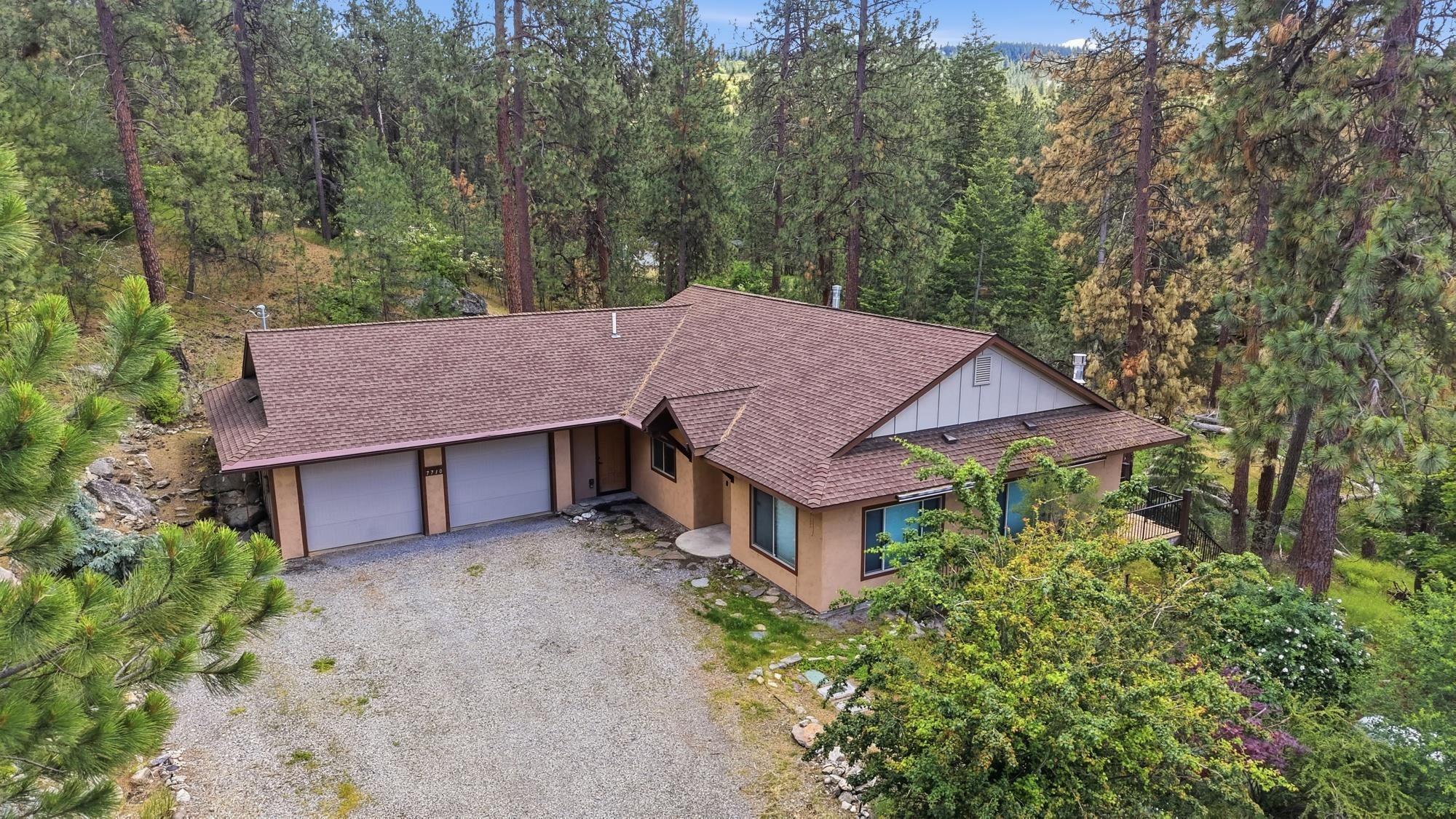 7710 E Beverly Dr - Photo 2
