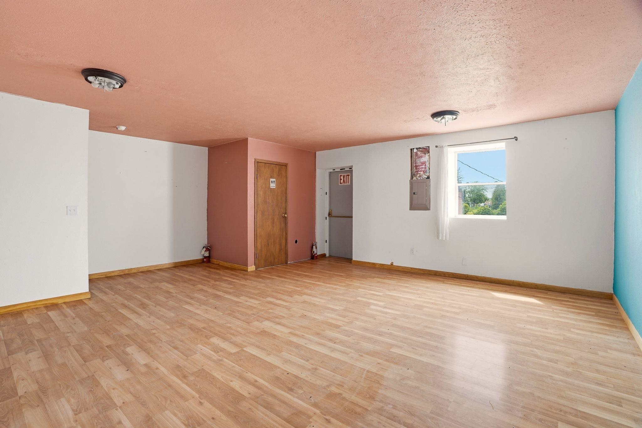 129 S Crosby St - Photo 11